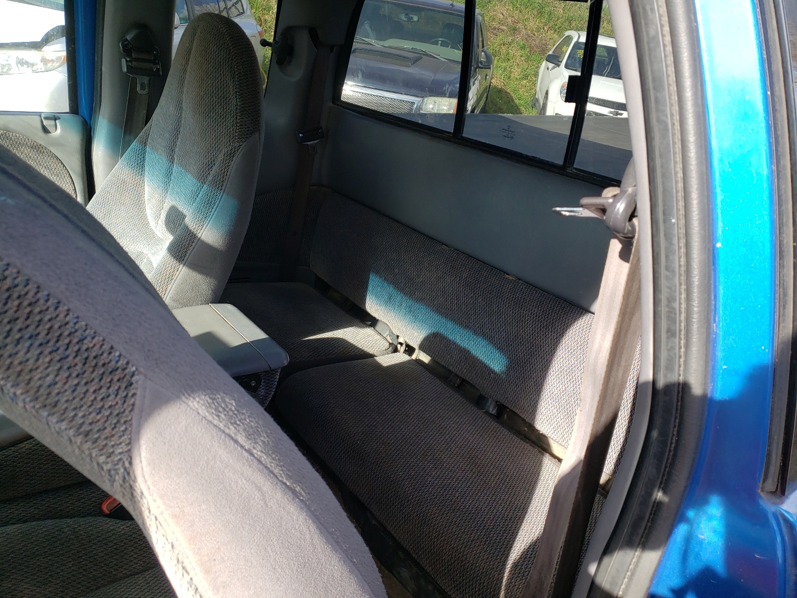 Photo 5 from auction – 1999 DODGE DAKOTA with VIN 1B7GL22XXXS279015