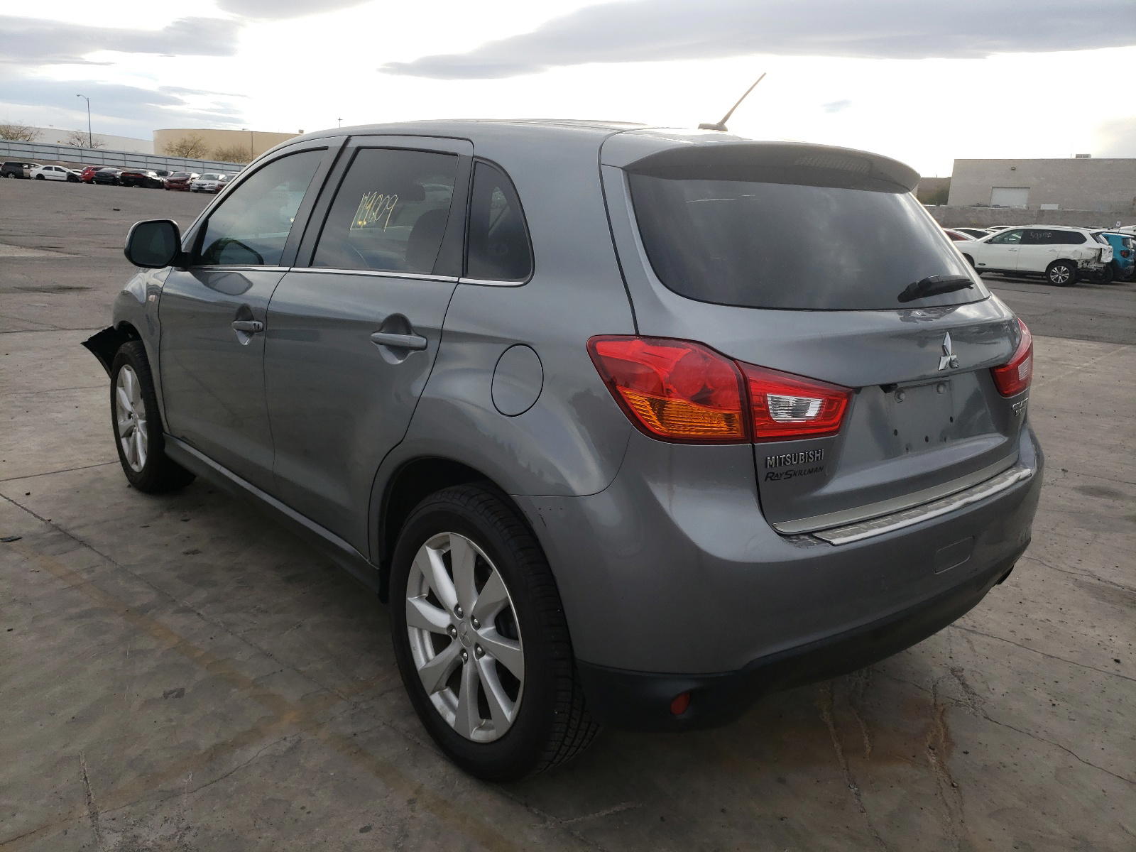 Photo 3 from auction – 2014 MITSUBISHI OUTLANDER with VIN 4A4AP4AU2EE031097