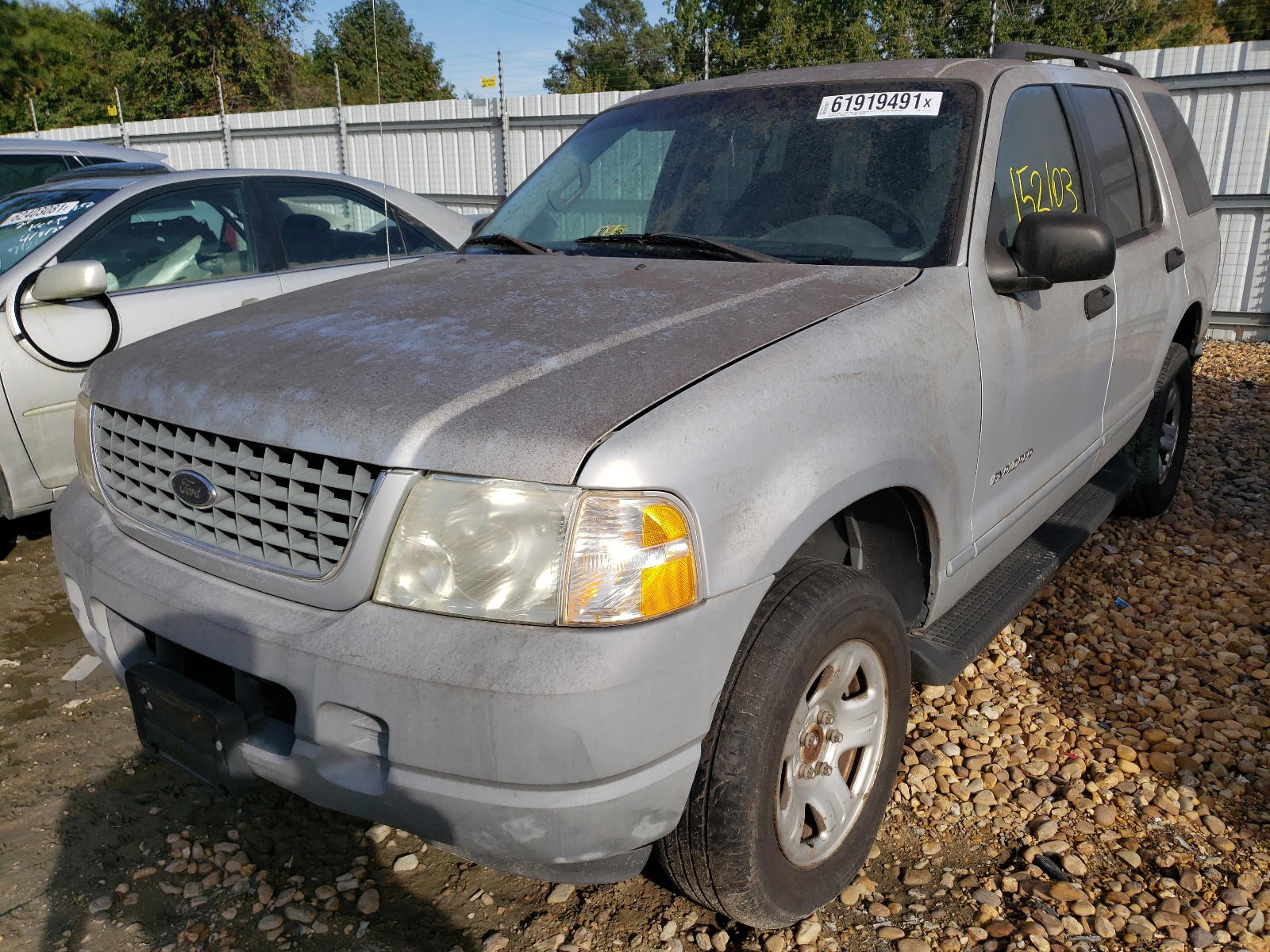 Photo 2 from auction – 2002 FORD EXPLORER with VIN 1FMZU62E82UB88121