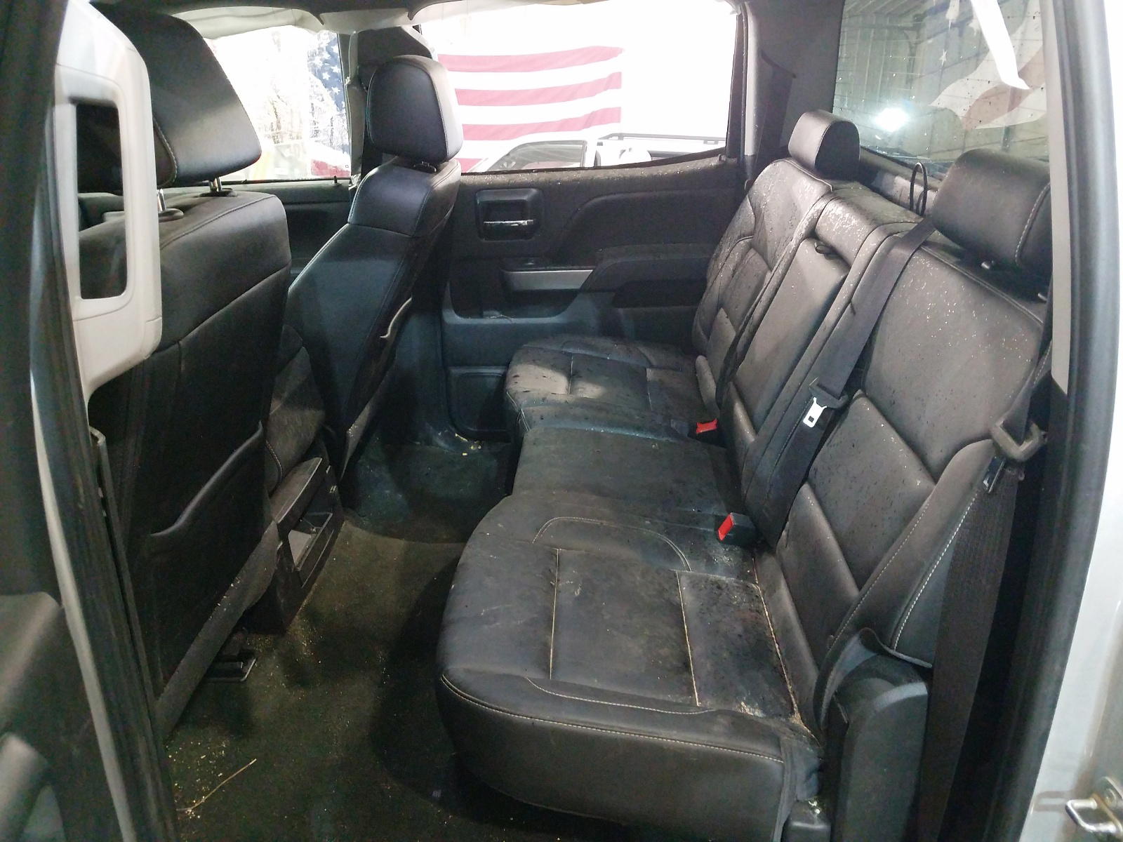 Photo 6 from auction – 2016 CHEVROLET SILVERADO with VIN 3GCUKREC3GG372618