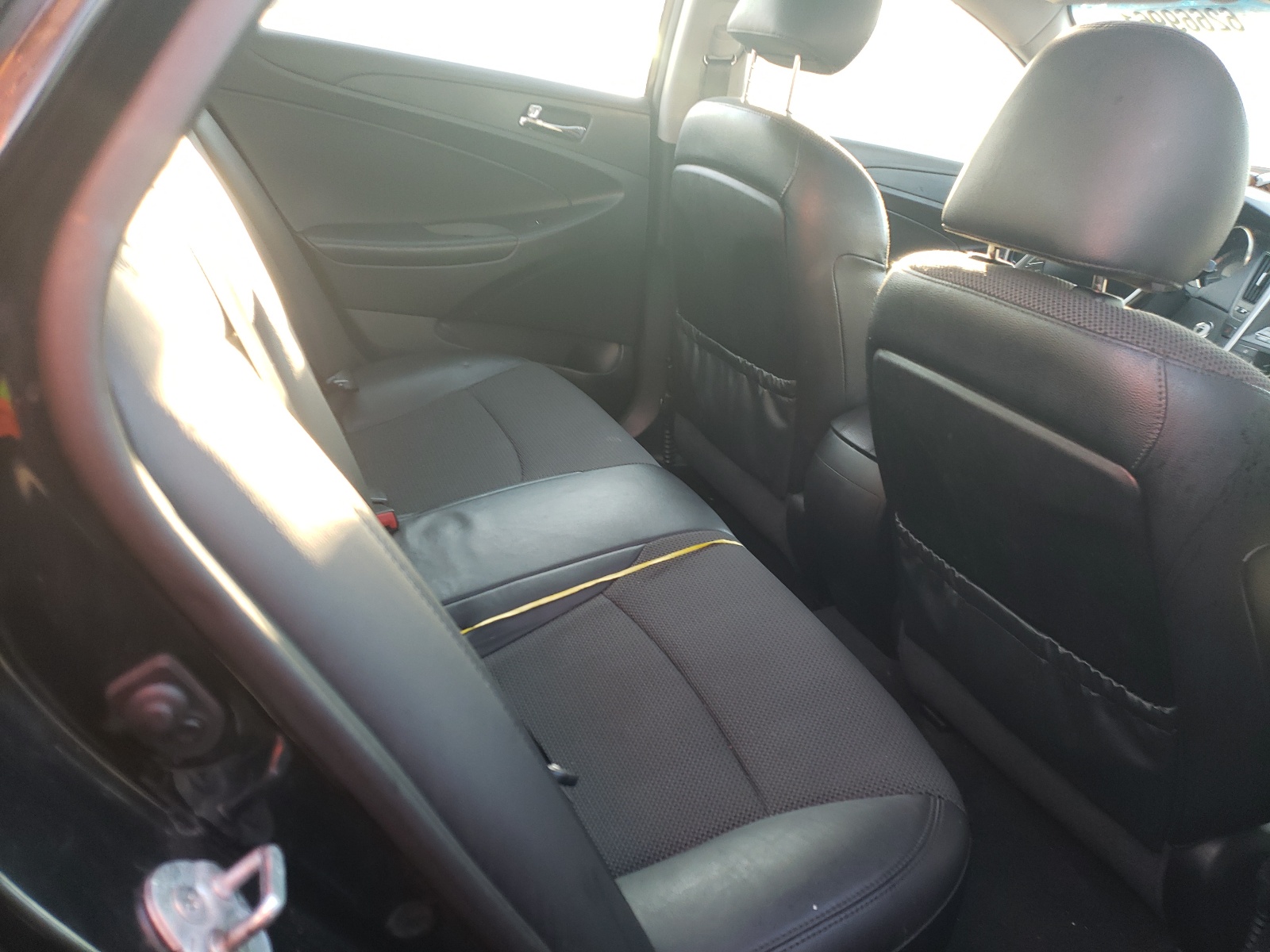 Photo 6 from auction – 2013 HYUNDAI SONATA SE with VIN 5NPEC4AC4DH658135