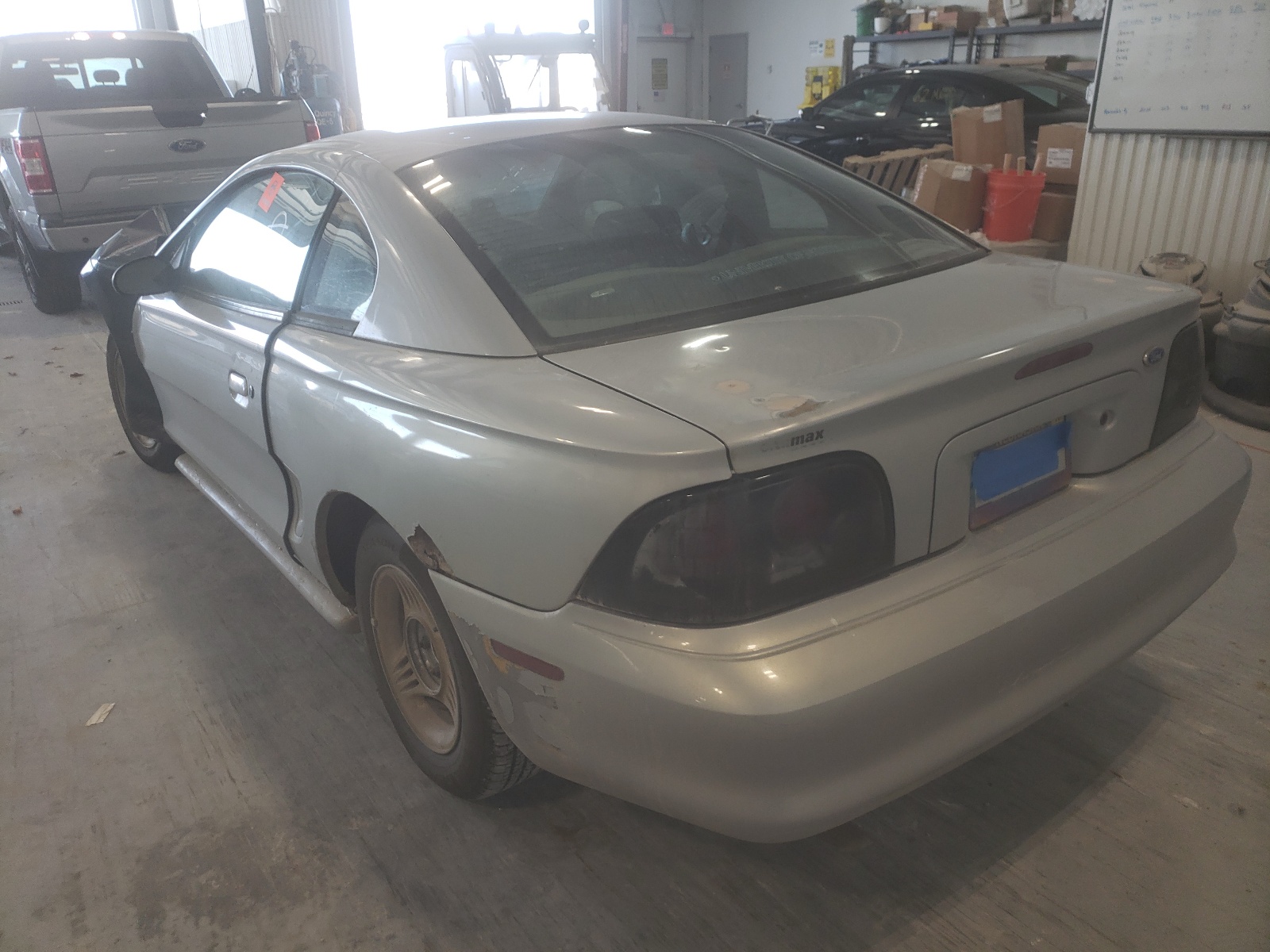 Photo 3 from auction – 1995 FORD MUSTANG with VIN 1FALP4049SF210864