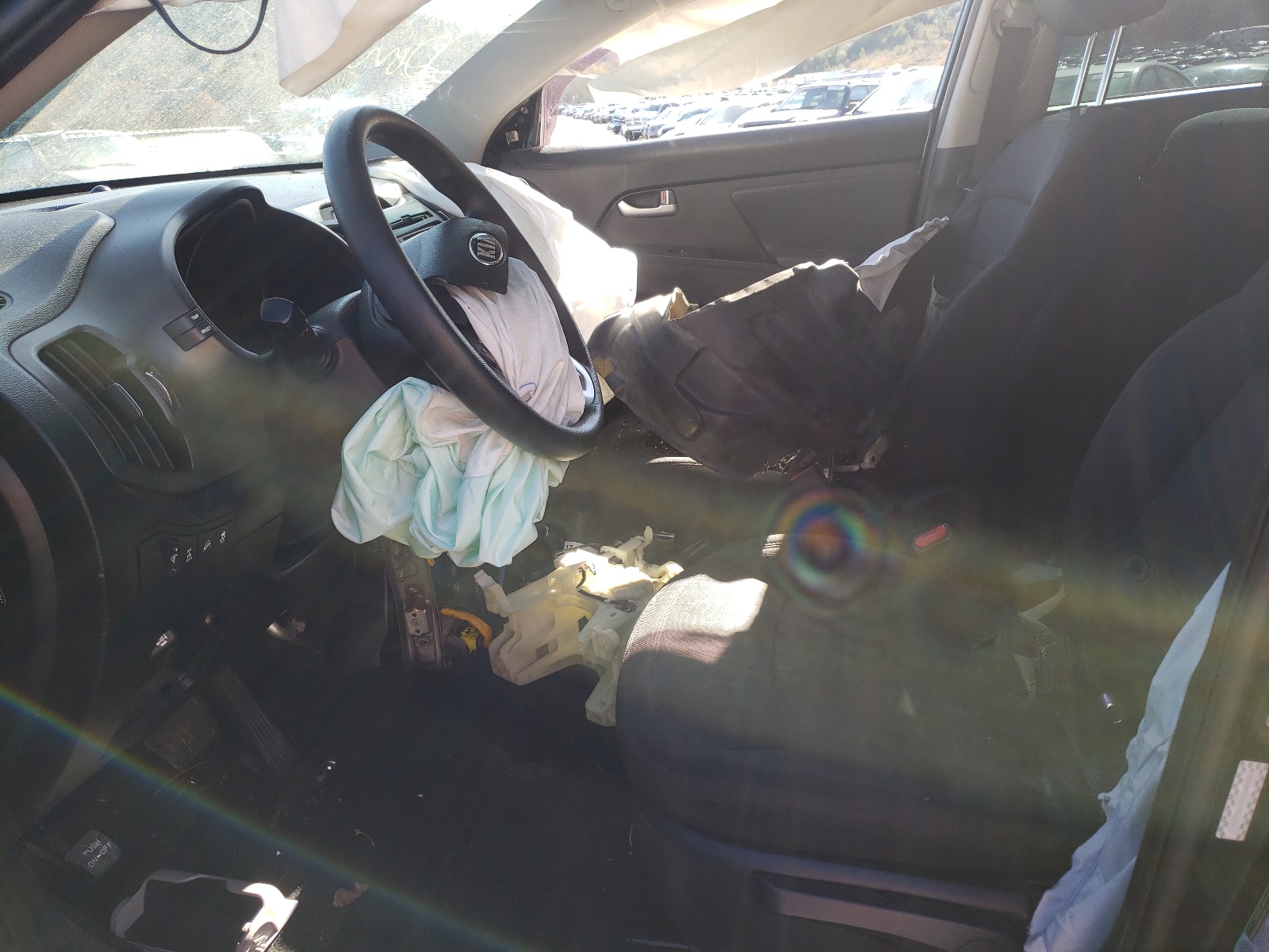 Photo 18 from auction – 2013 KIA SPORTAGE L with VIN KNDPBCA24D7510648