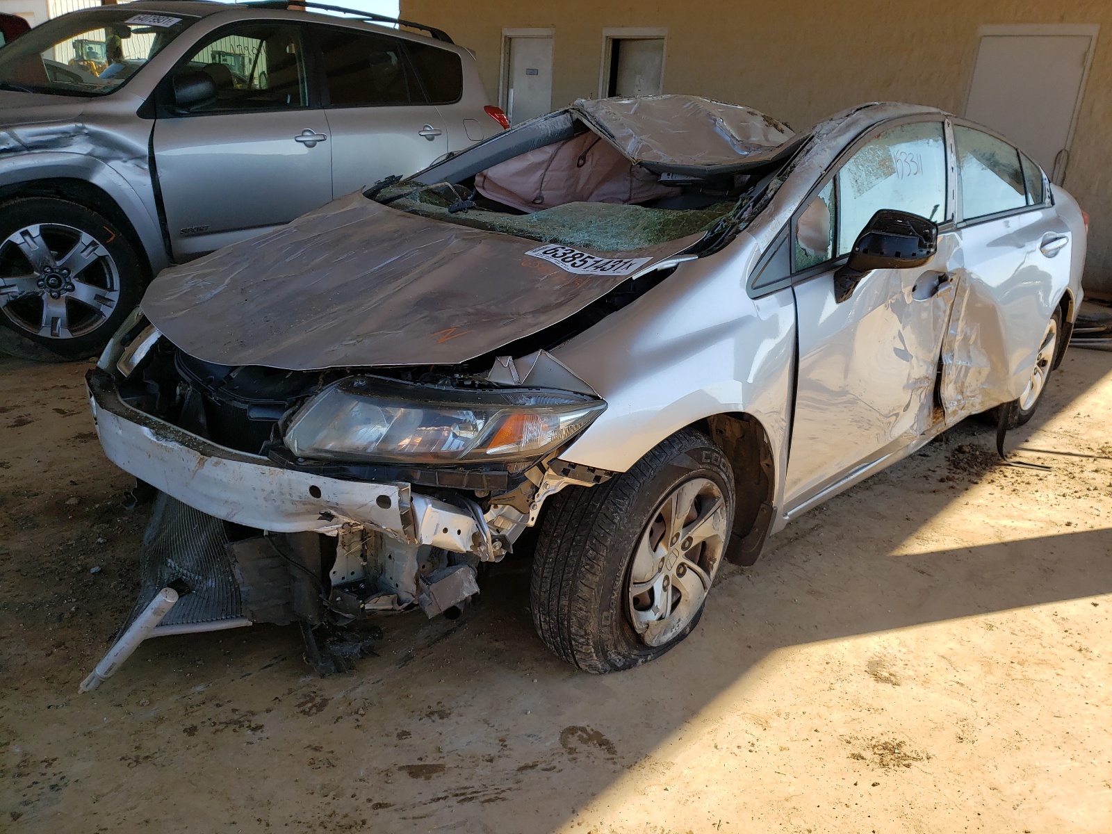 Photo 2 from auction – 2013 HONDA CIVIC LX with VIN 19XFB2F5XDE009899