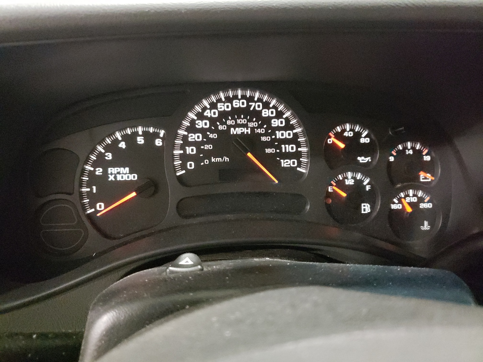 Photo 8 from auction – 2004 GMC YUKON with VIN 1GKEK13Z34J139219