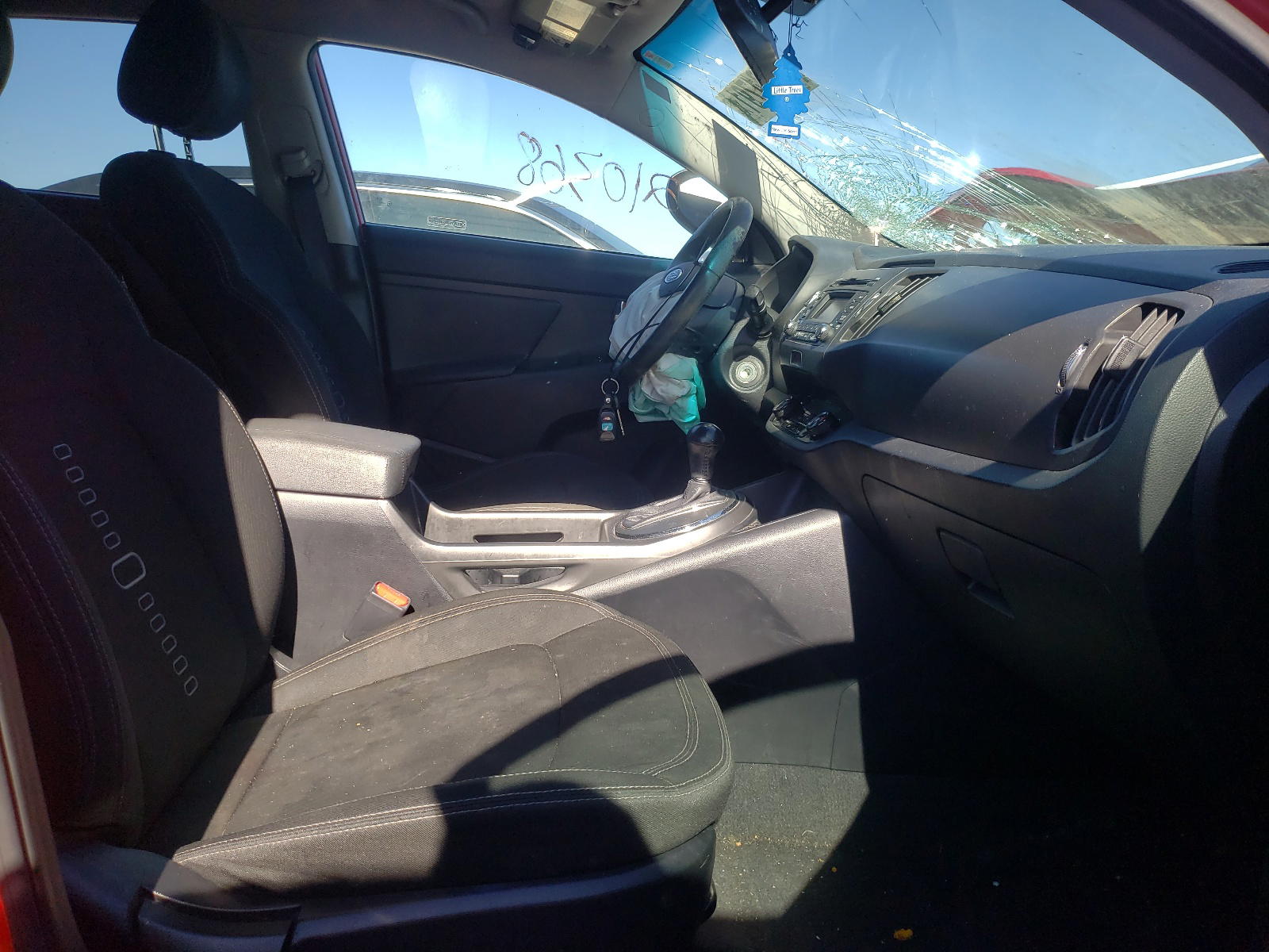 Photo 5 from auction – 2011 KIA SPORTAGE with VIN KNDPC3A2XB7018782
