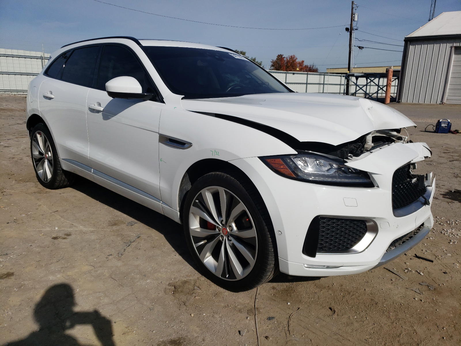 JAGUAR F-PACE S 2017 with VIN SADCM2BVXHA097448 - Photo from auction