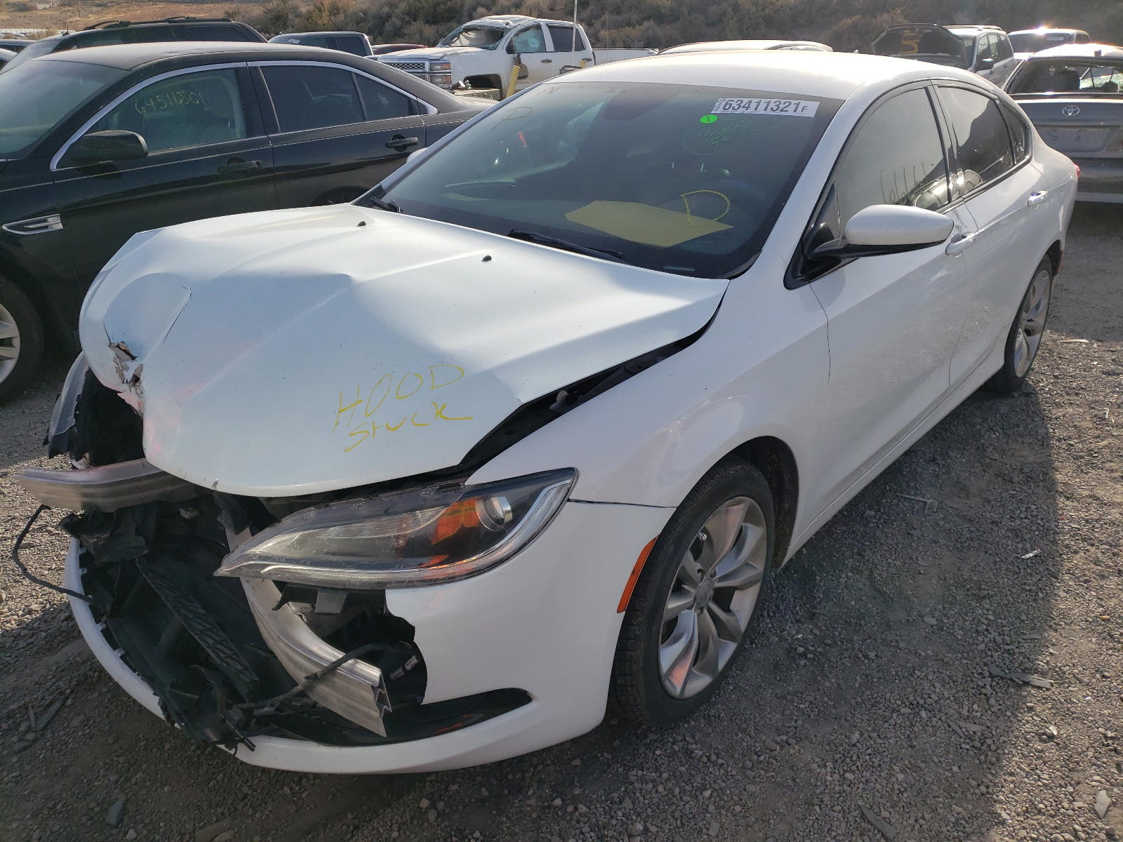 Photo 2 from auction – 2015 CHRYSLER 200 S with VIN 1C3CCCBB1FN711176