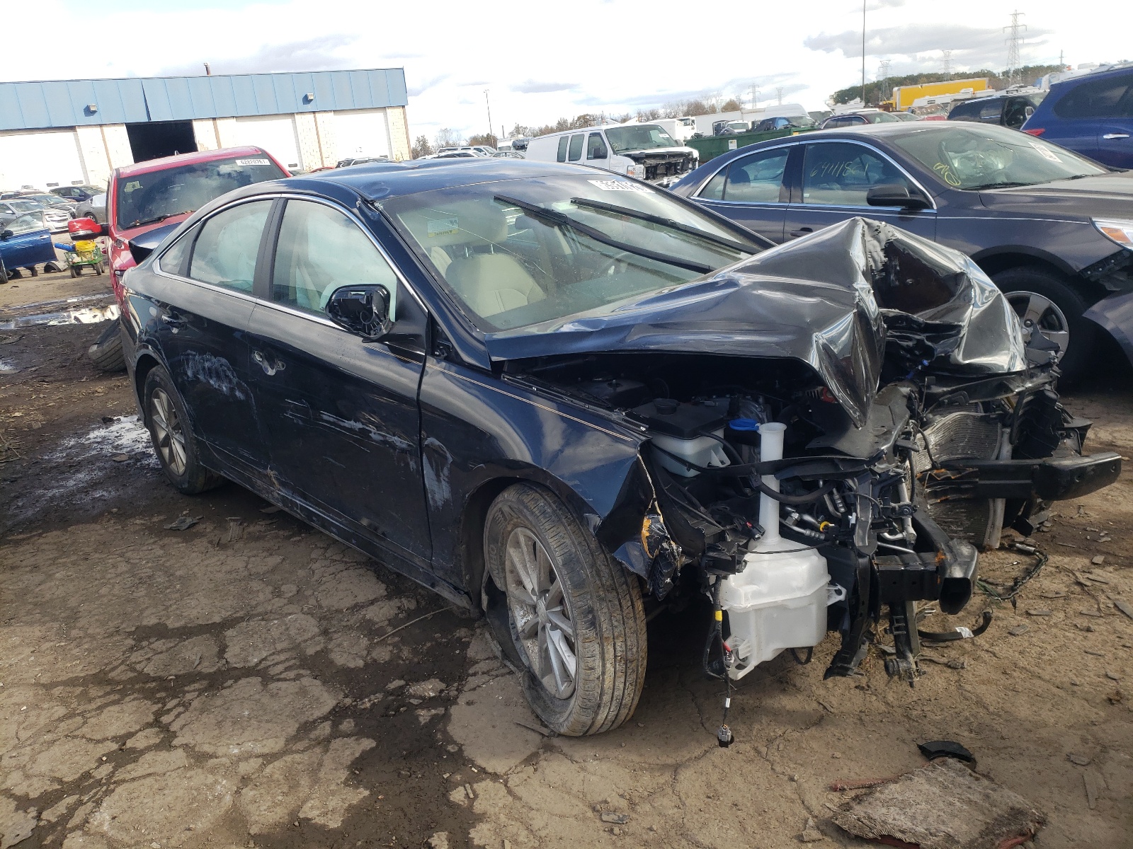 Photo 1 from auction – 2019 HYUNDAI SONATA SE with VIN 5NPE24AF0KH753026