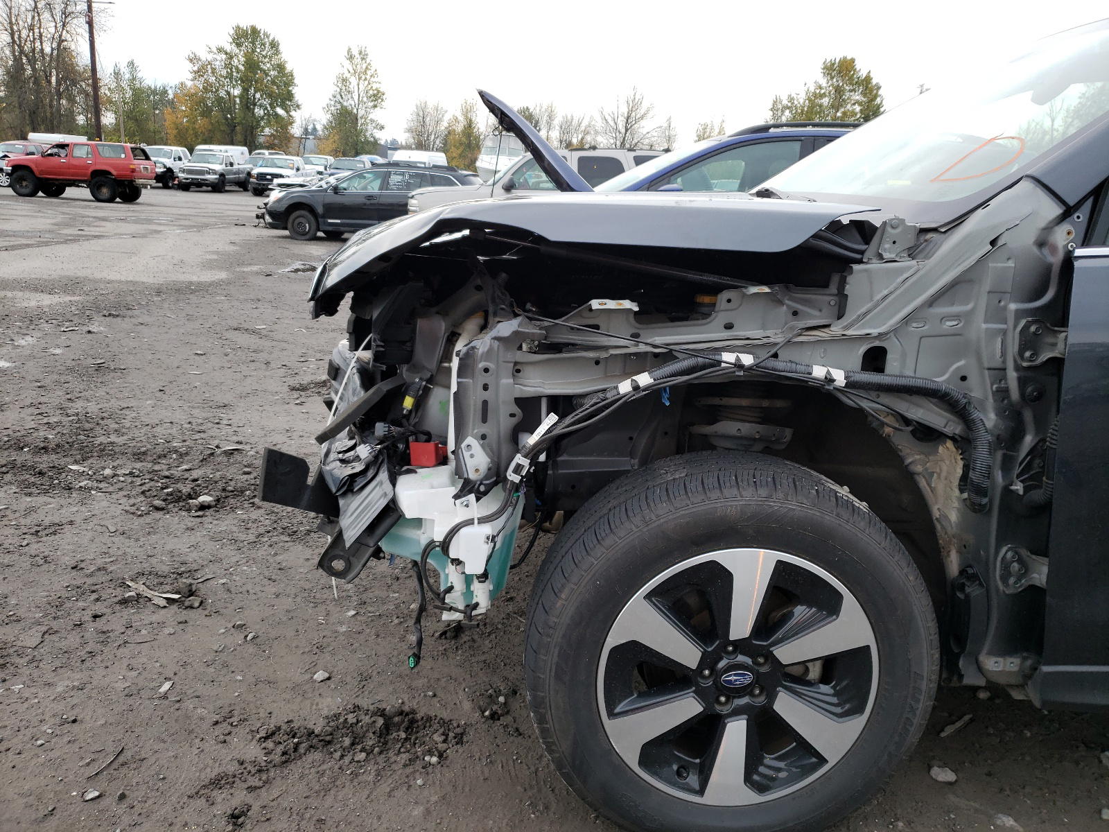 Photo 9 from auction – 2018 SUBARU FORESTER 2 with VIN JF2SJARCXJH475720