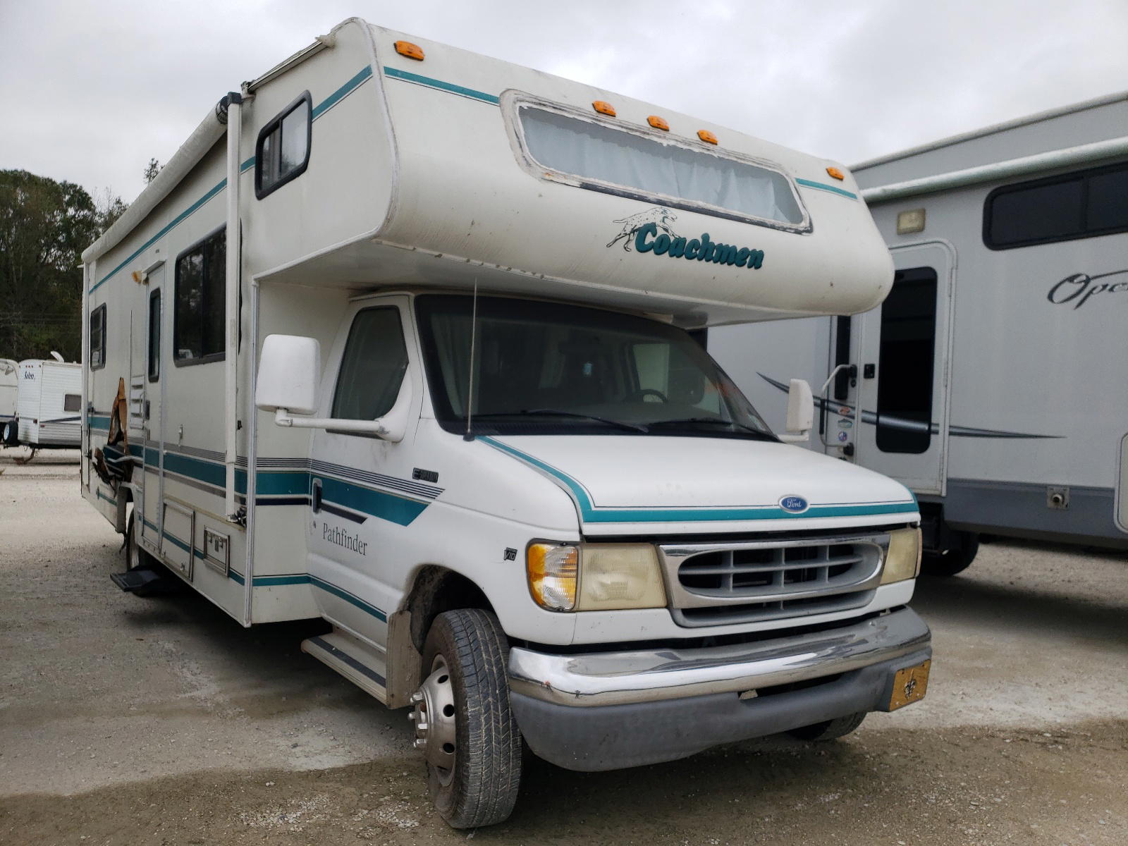 FORD ECONOLINE 1997 with VIN 1FDLE40S5VHB61682 - Photo from auction