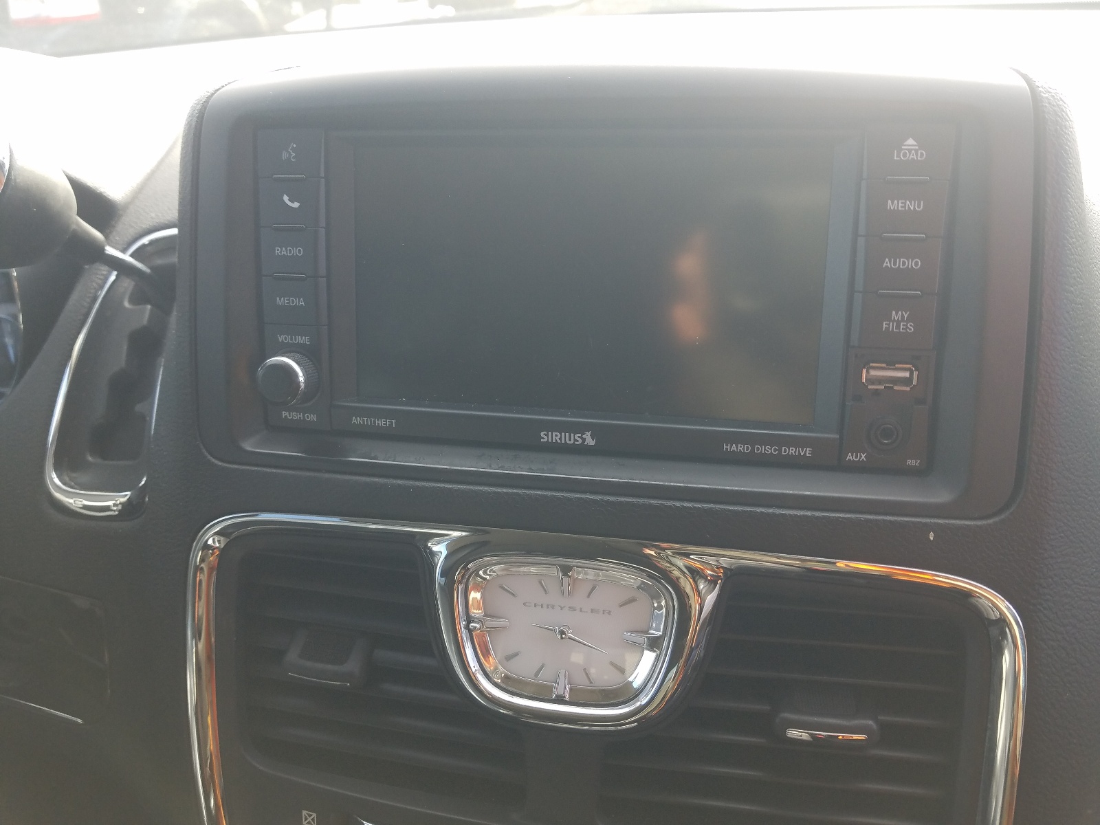 Photo 9 from auction – 2013 CHRYSLER TOWN & COU with VIN 2C4RC1BG5DR777672