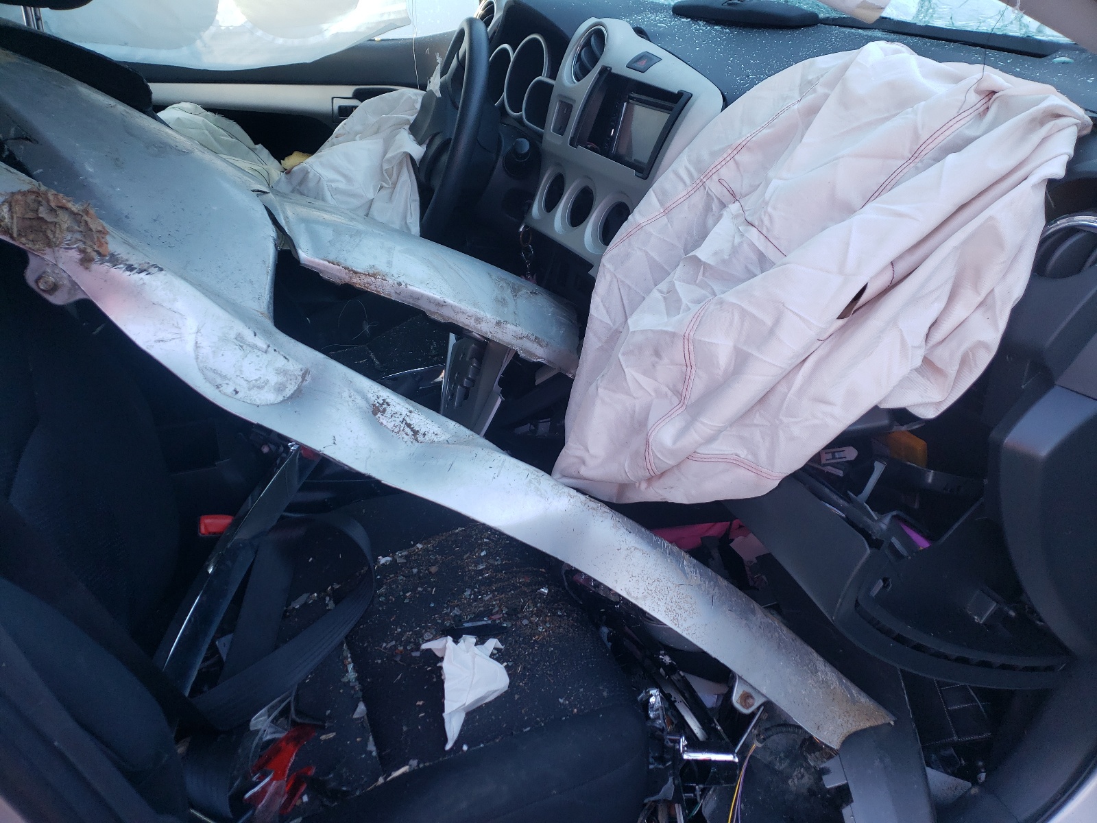 Photo 5 from auction – 2010 TOYOTA COROLLA MA with VIN 2T1KE4EE5AC037526