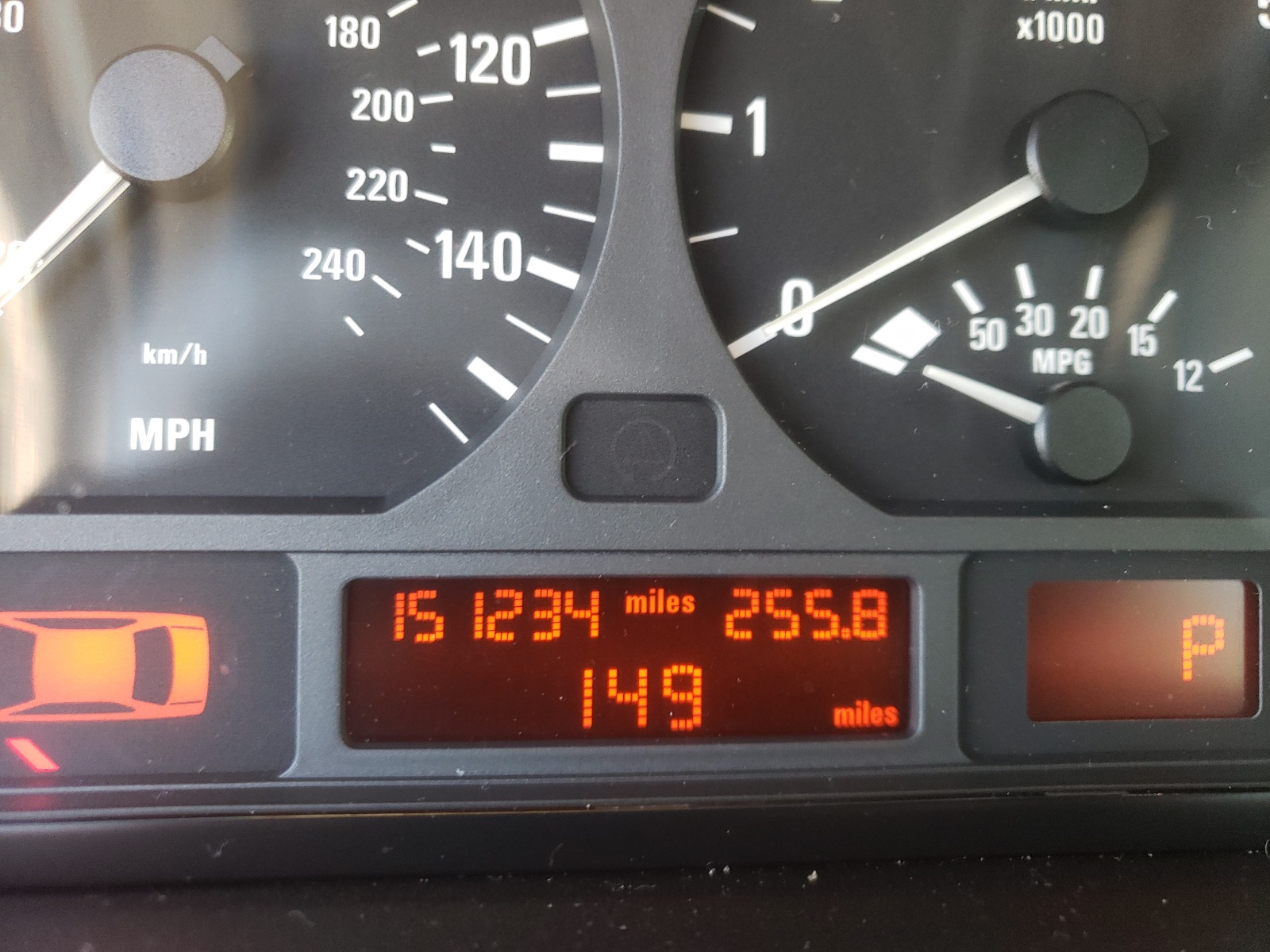 Фото 8 с аукциона – 2001 BMW 325 I с VIN WBAAN37471ND46079