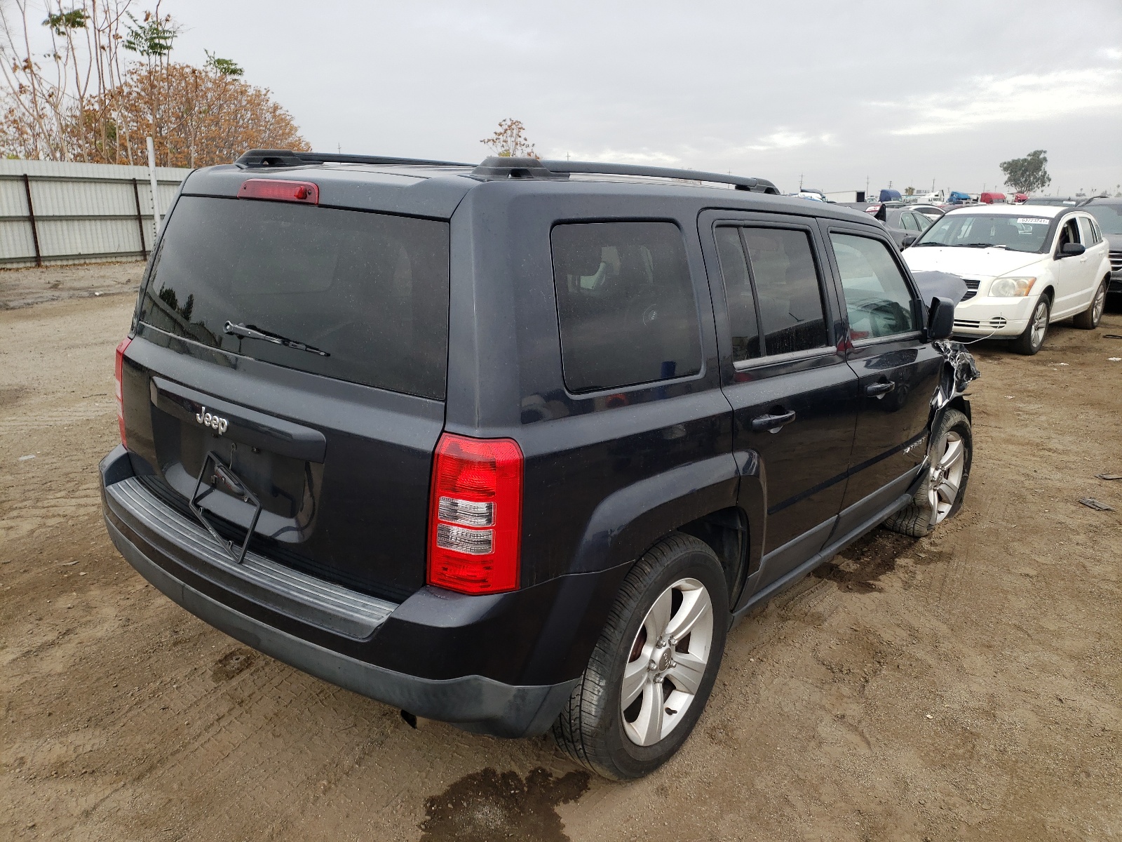 Photo 4 from auction – 2014 JEEP PATRIOT SP with VIN 1C4NJPBB6ED560955