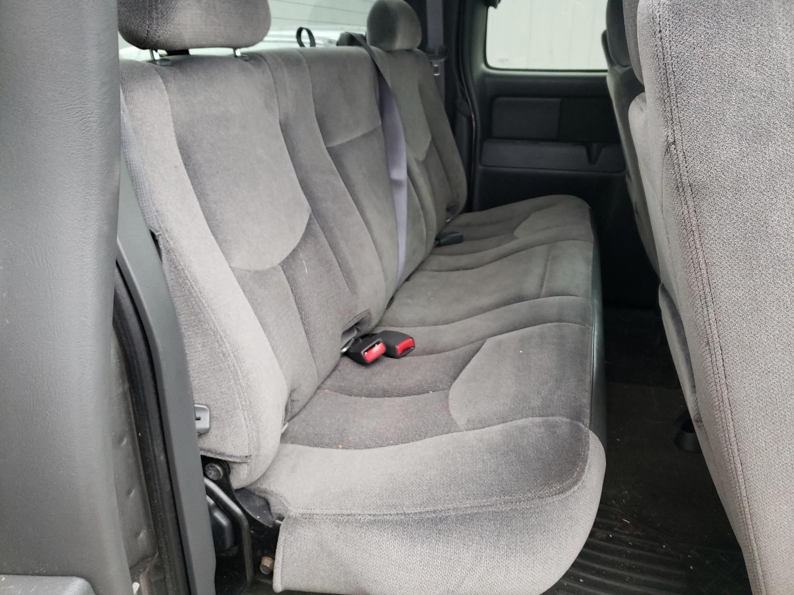 Photo 6 from auction – 2006 GMC SIERRA C25 with VIN 1GTHC29296E113631