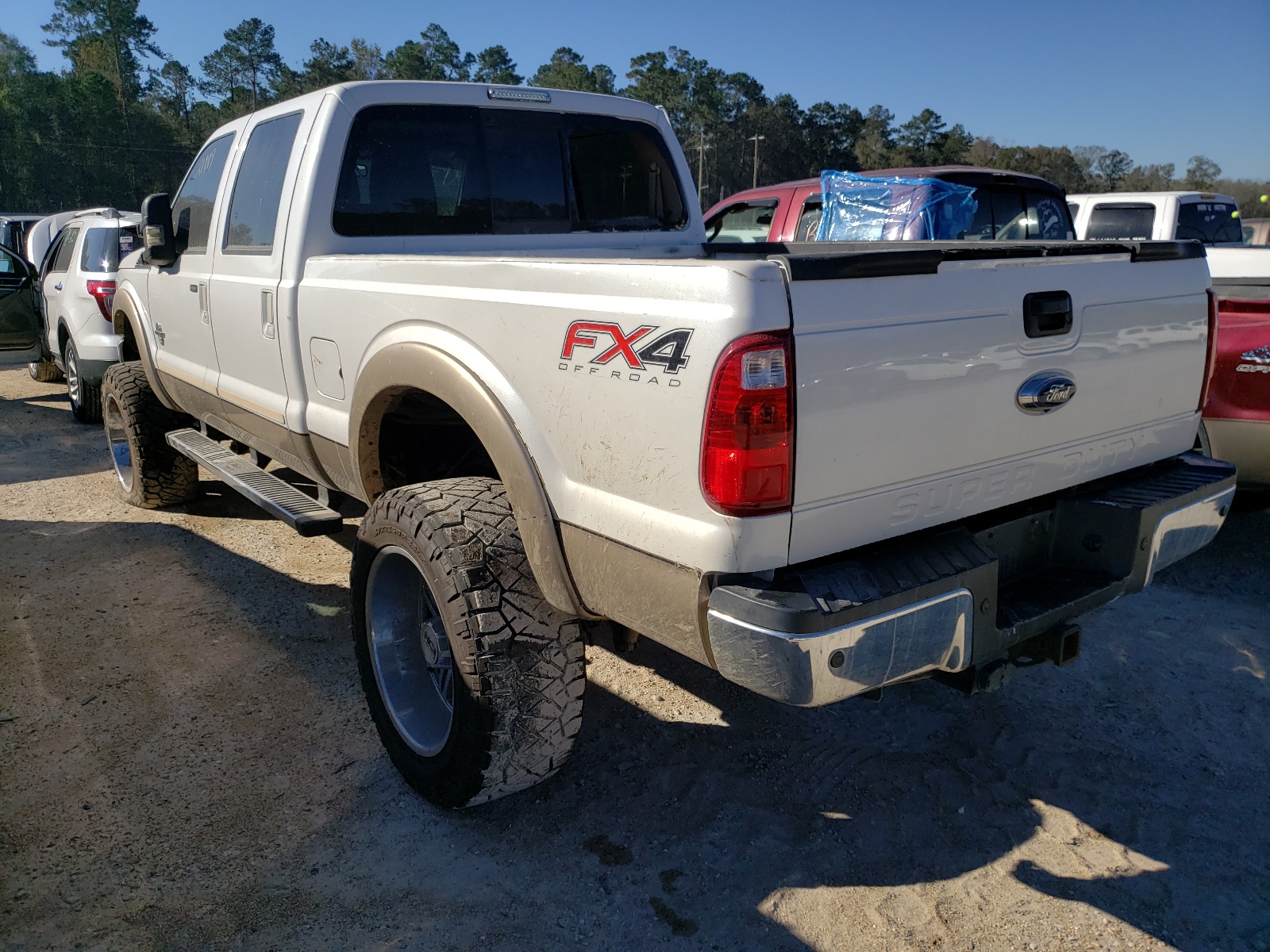 Photo 3 from auction – 2014 FORD F250 SUPER with VIN 1FT7W2BT4EEB17896