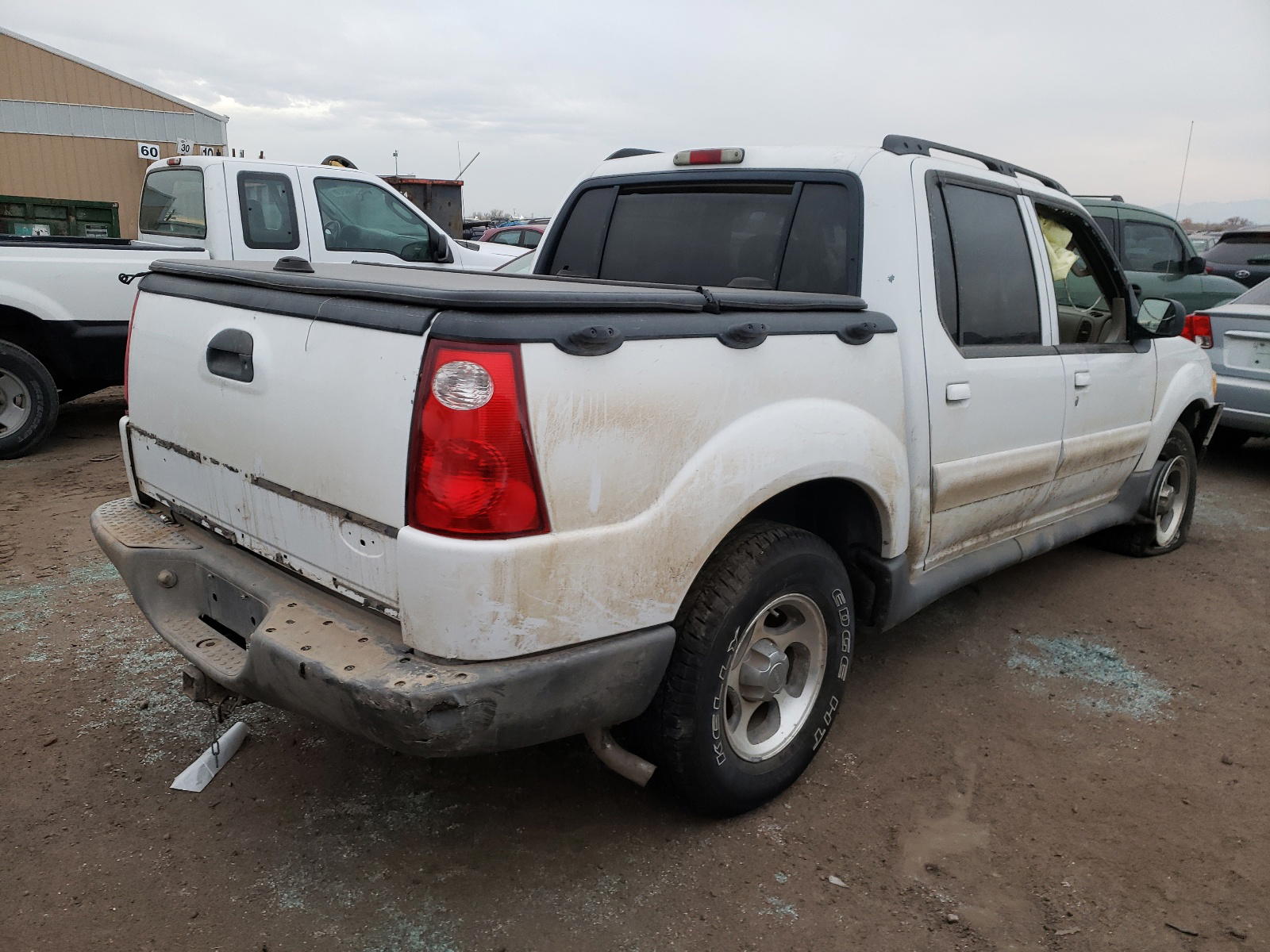 Photo 4 from auction – 2005 FORD EXPLORER S with VIN 1FMDU77K05UA65237