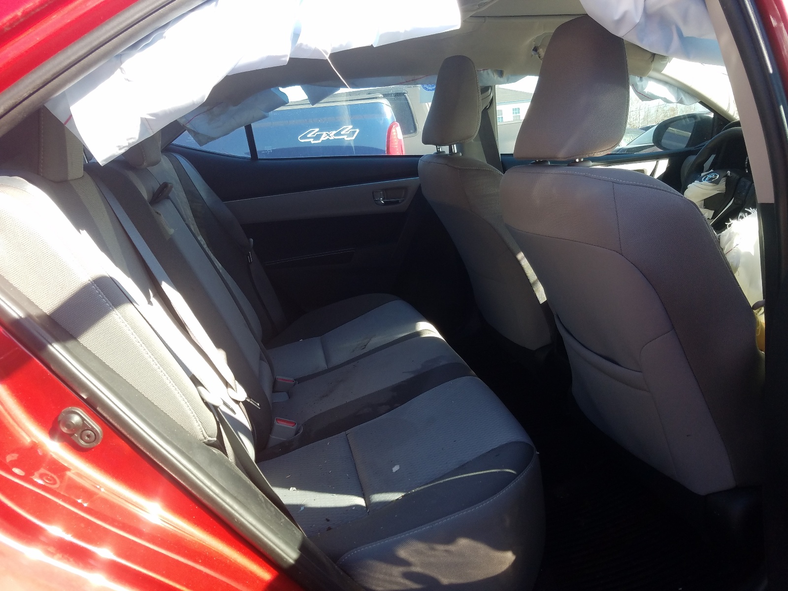 Photo 6 from auction – 2018 TOYOTA COROLLA L with VIN 2T1BURHE7JC119642