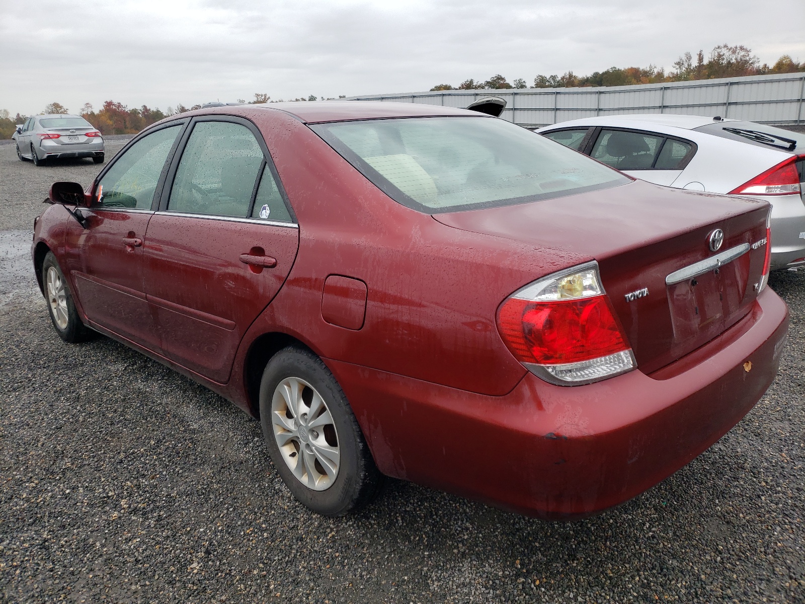 Photo 3 from auction – 2005 TOYOTA CAMRY LE with VIN 4T1BF32K45U093365