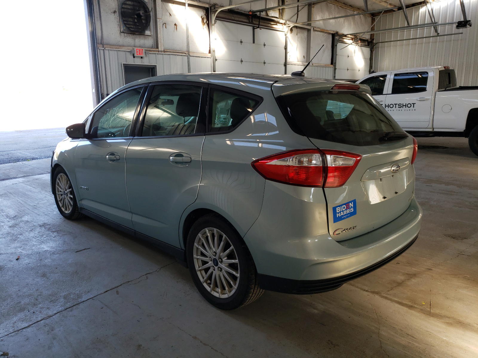 Photo 3 from auction – 2014 FORD C-MAX SE with VIN 1FADP5AU0EL507651