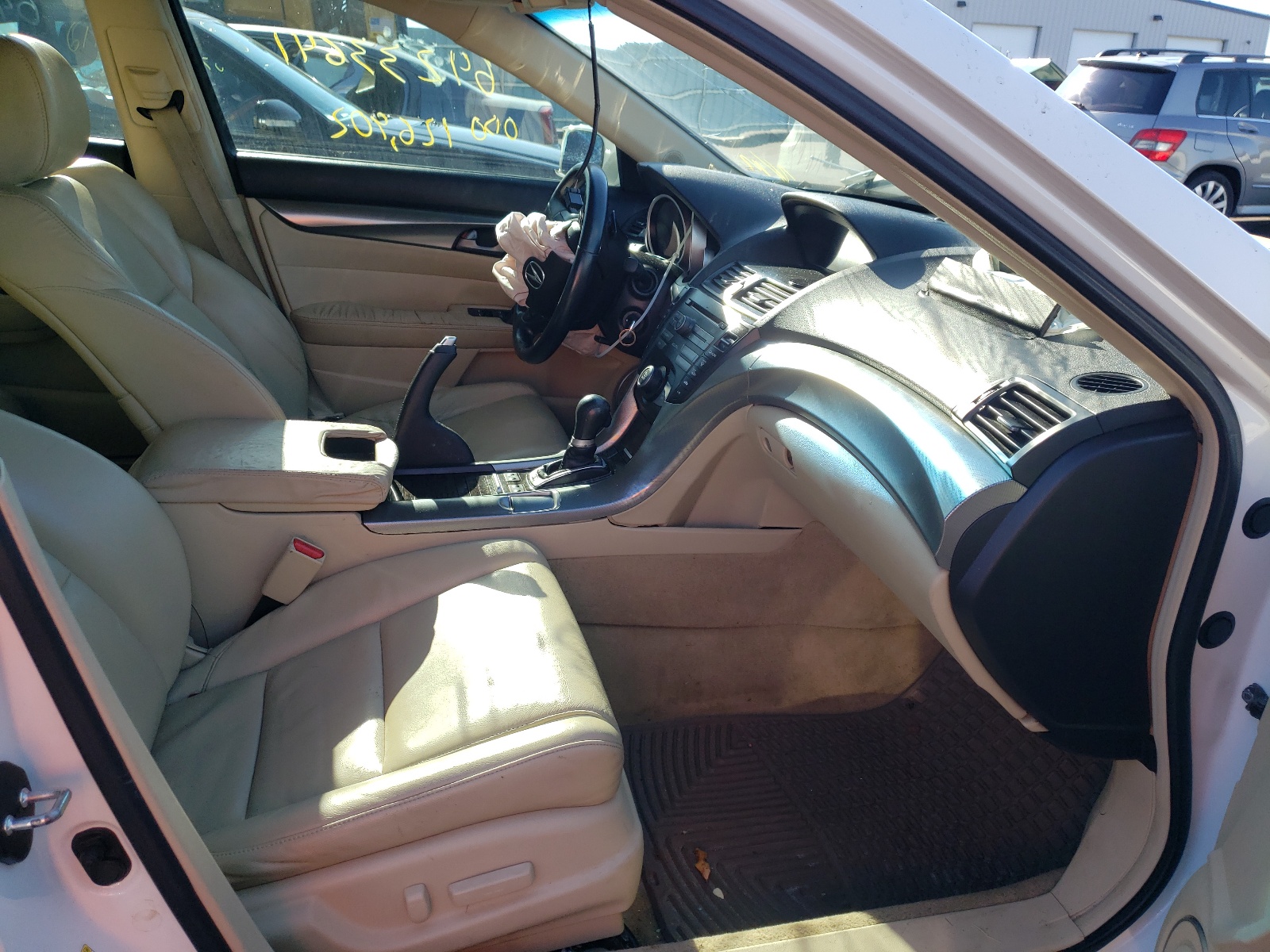 Photo 5 from auction – 2009 ACURA TL with VIN 19UUA86299A001744