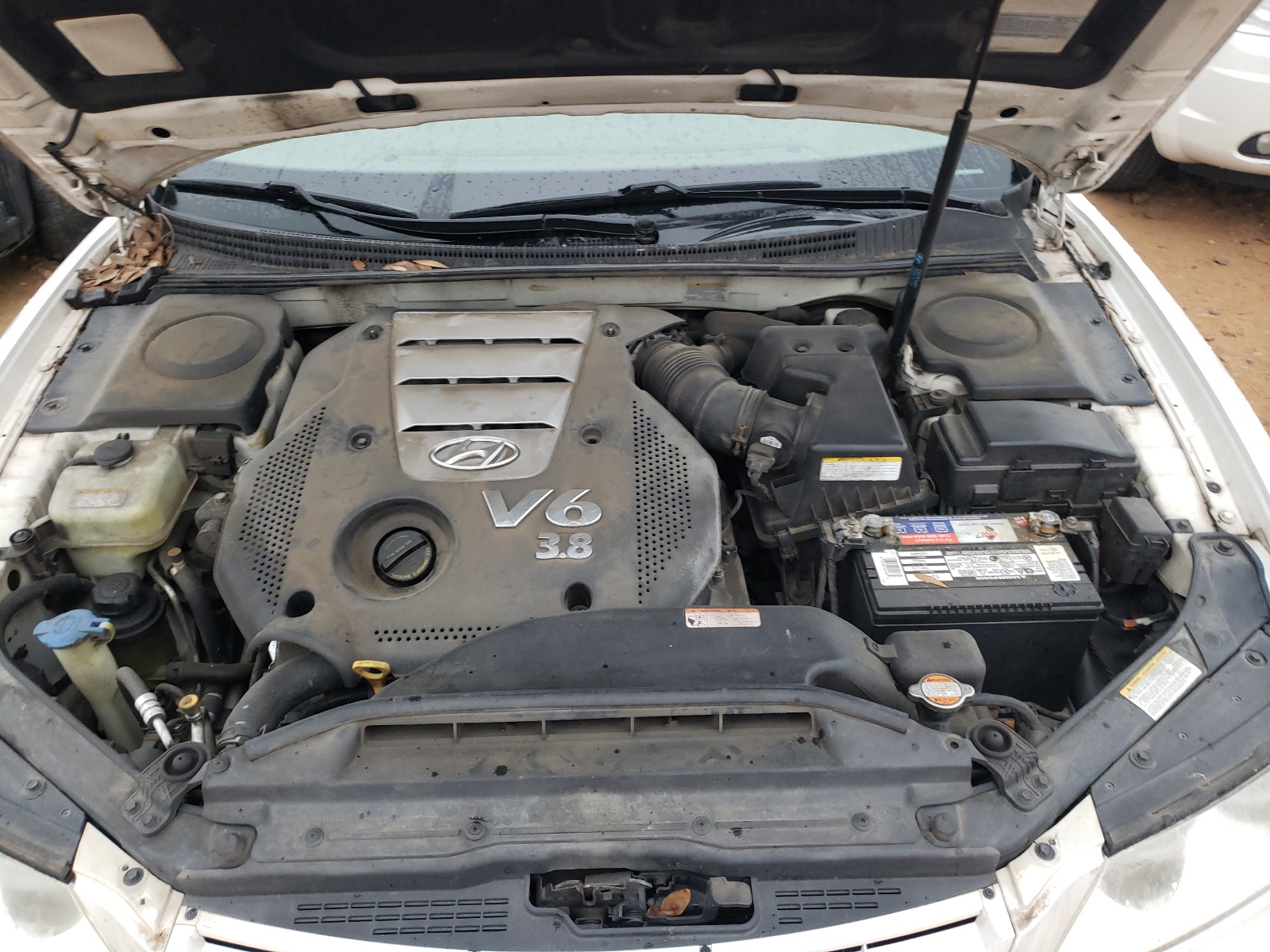 Photo 7 from auction – 2007 HYUNDAI AZERA SE with VIN KMHFC46F57A237992