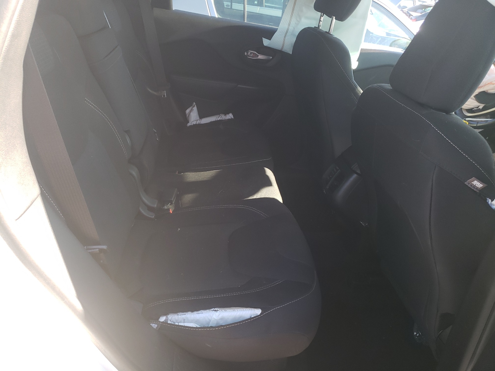 Photo 6 from auction – 2016 JEEP CHEROKEE L with VIN 1C4PJMCB5GW270655