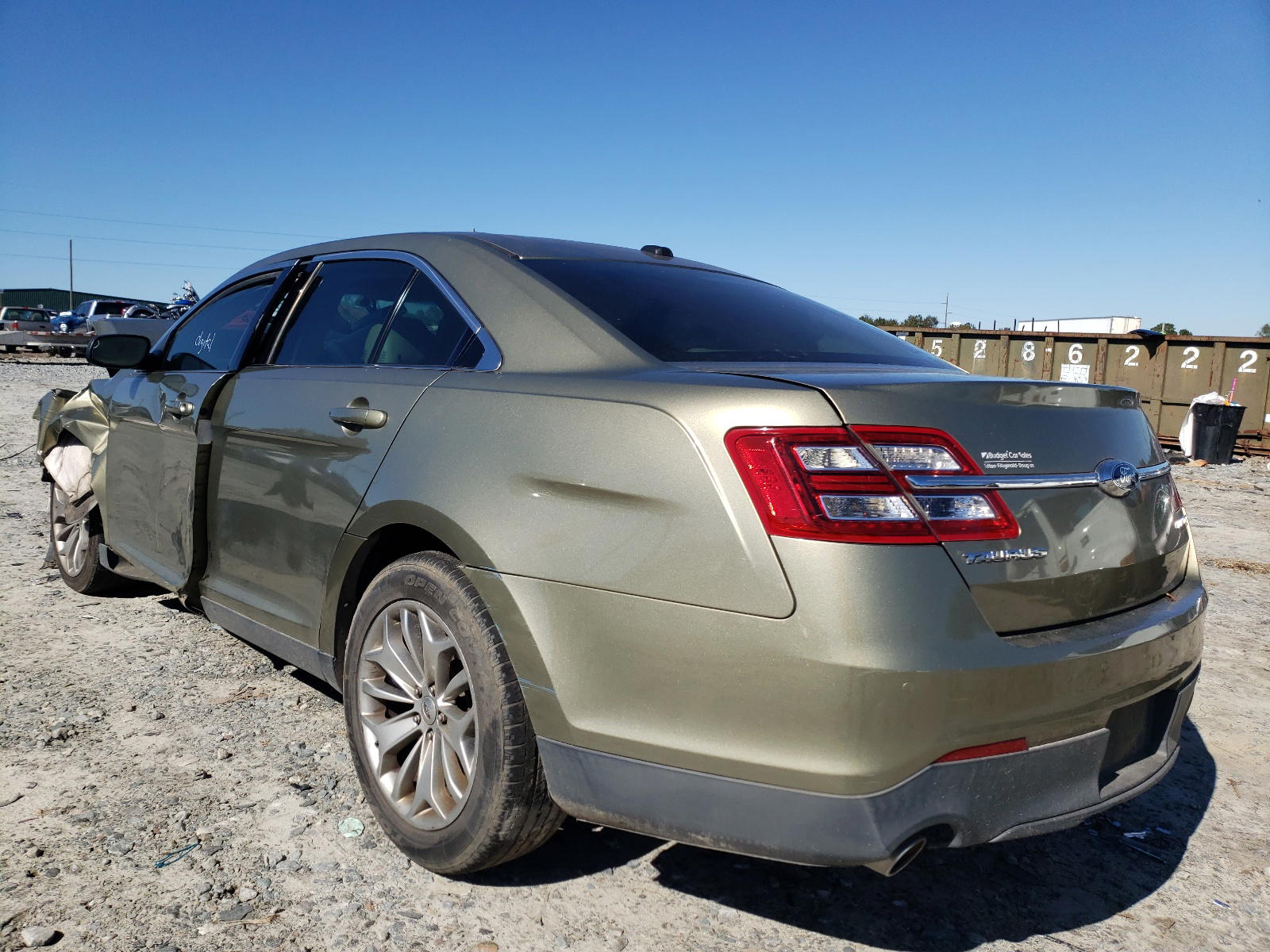 Photo 3 from auction – 2013 FORD TAURUS LIM with VIN 1FAHP2F8XDG226007