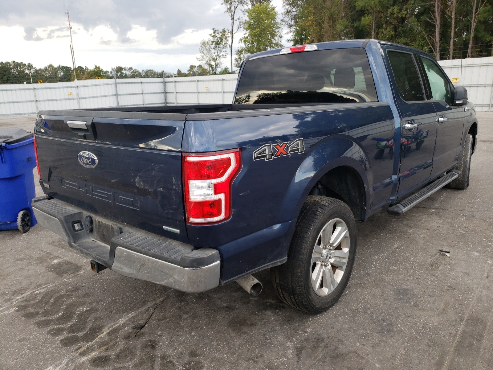 Photo 4 from auction – 2019 FORD F150 SUPER with VIN 1FTFW1E46KFC60381
