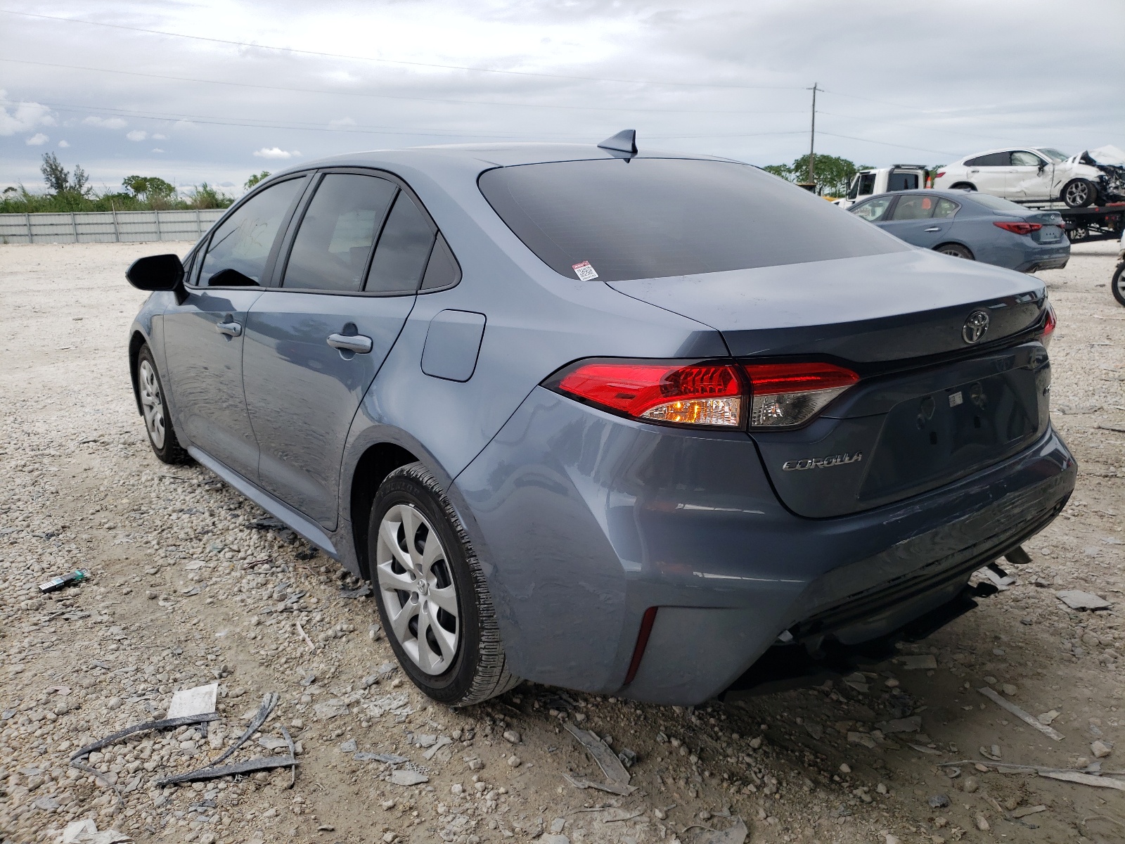 Photo 3 from auction – 2020 TOYOTA COROLLA LE with VIN 5YFEPRAE7LP081038