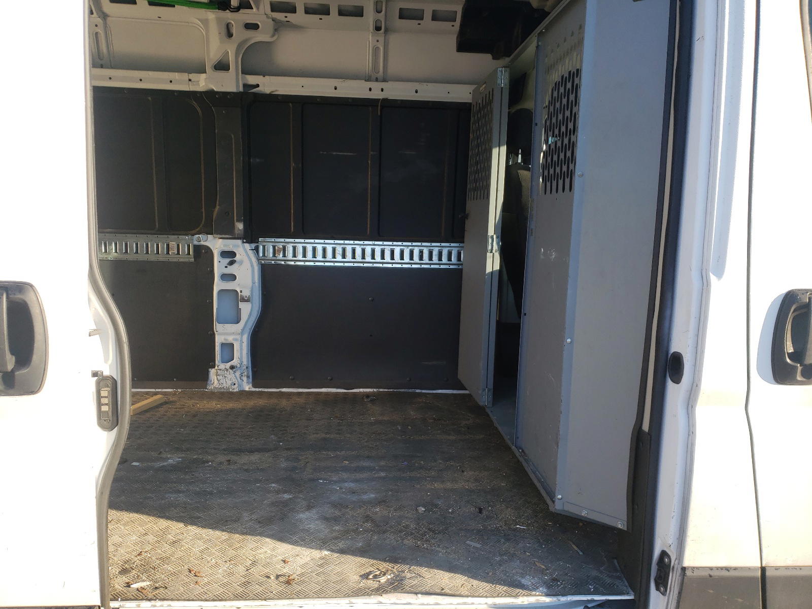 Photo 6 from auction – 2018 RAM PROMASTER with VIN 3C6TRVDG5JE148796