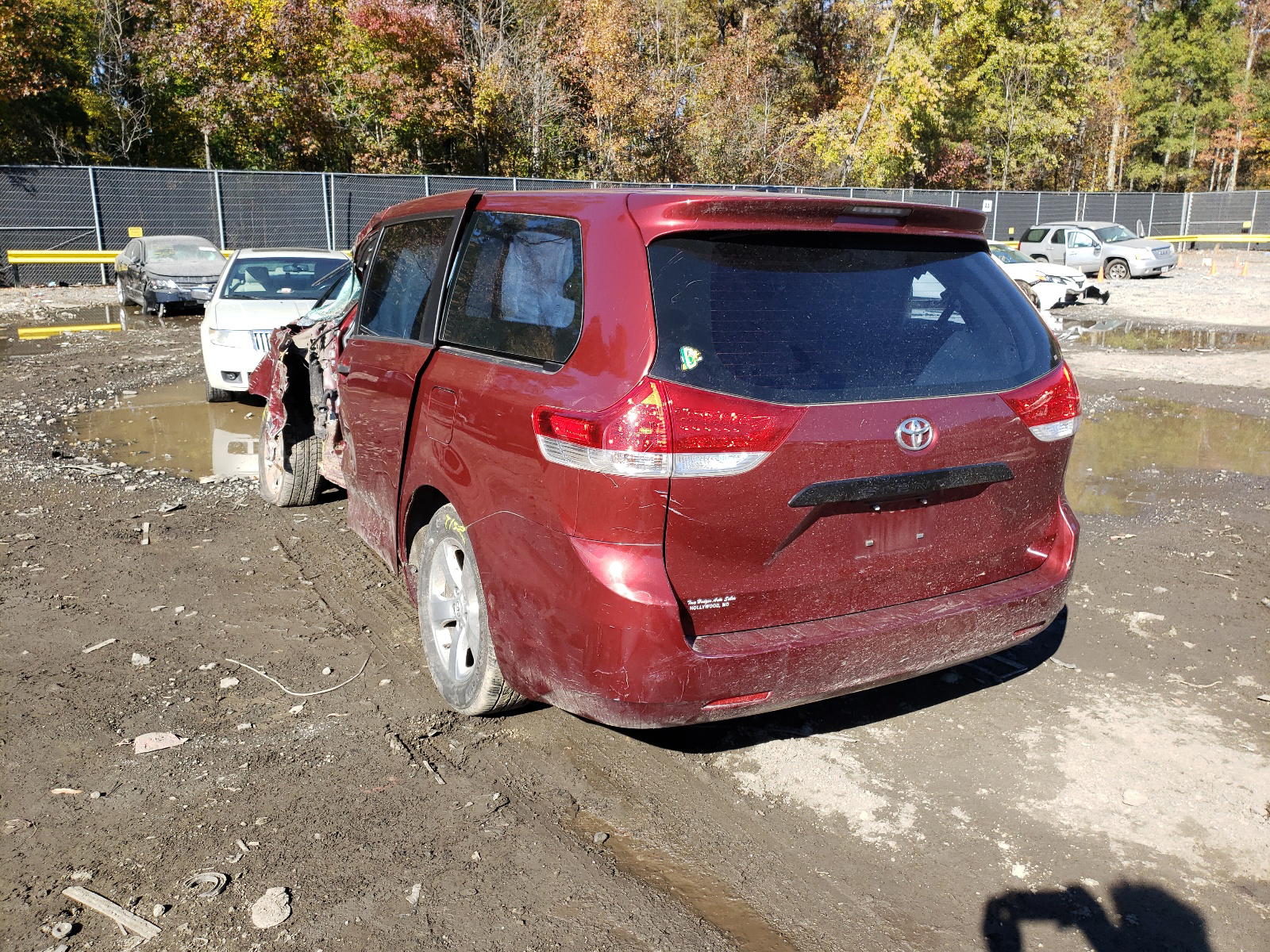 Photo 3 from auction – 2012 TOYOTA SIENNA with VIN 5TDZK3DC6CS276479