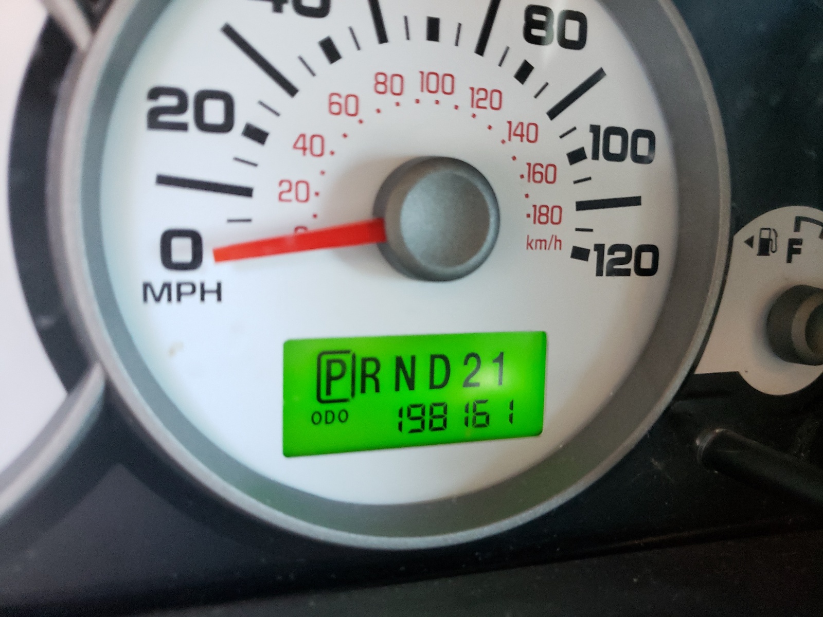 Zdjęcie 8 z aukcji – 2007 FORD ESCAPE LIM z VIN 1FMCU04107KB97542