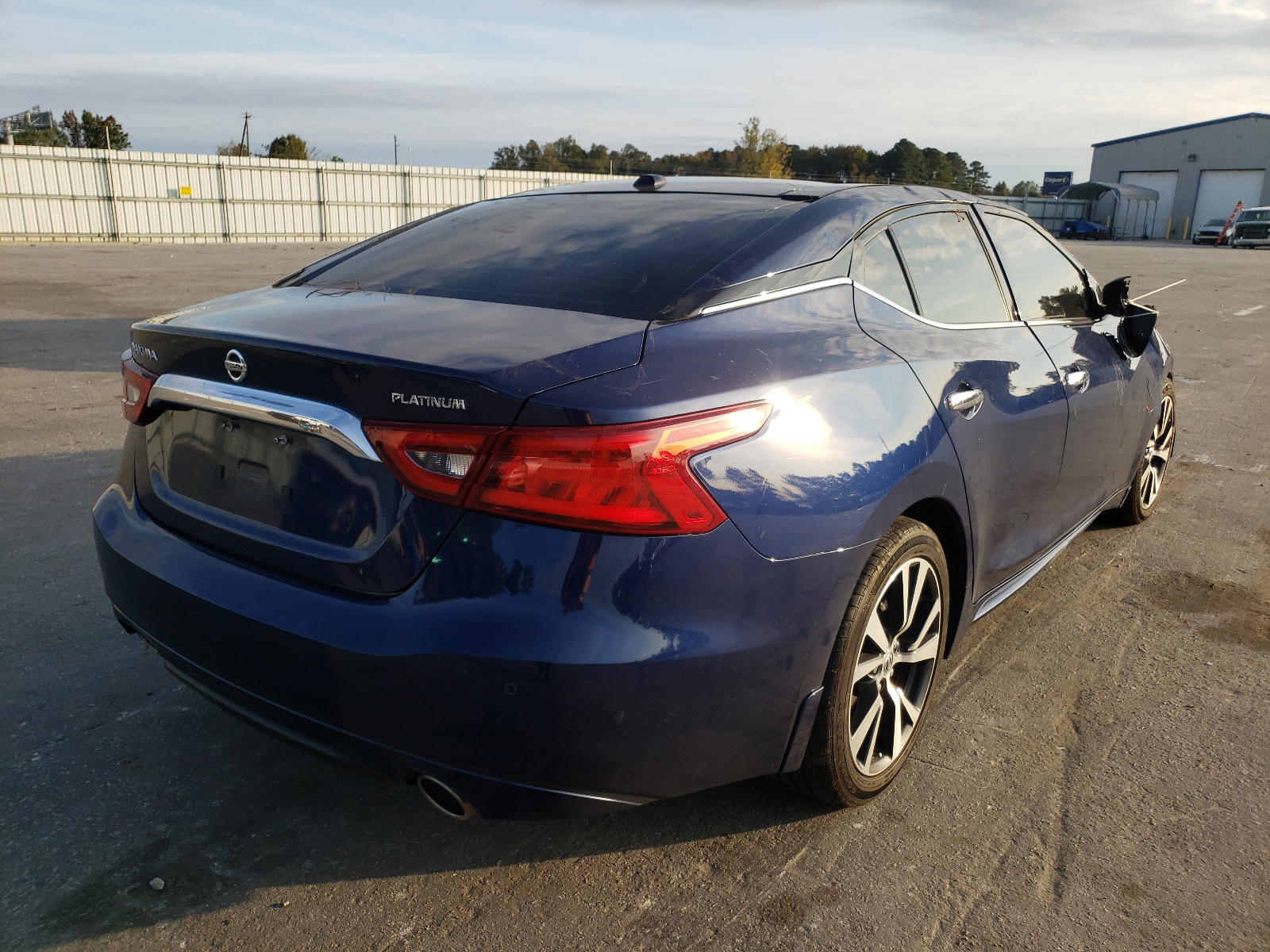 Photo 4 from auction – 2017 NISSAN MAXIMA 3.5 with VIN 1N4AA6AP1HC390817