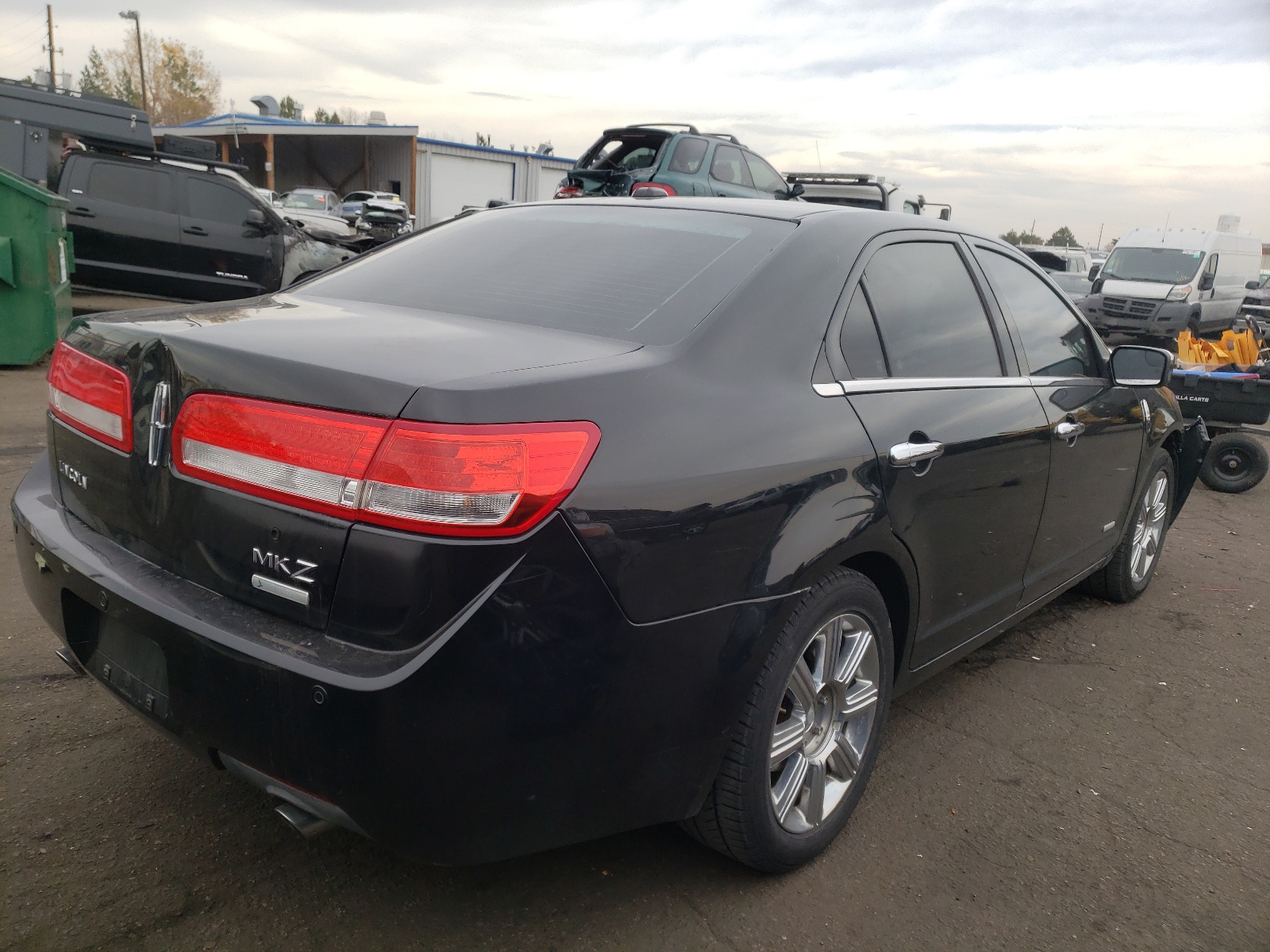 Photo 4 from auction – 2011 LINCOLN MKZ HYBRID with VIN 3LNDL2L32BR775876