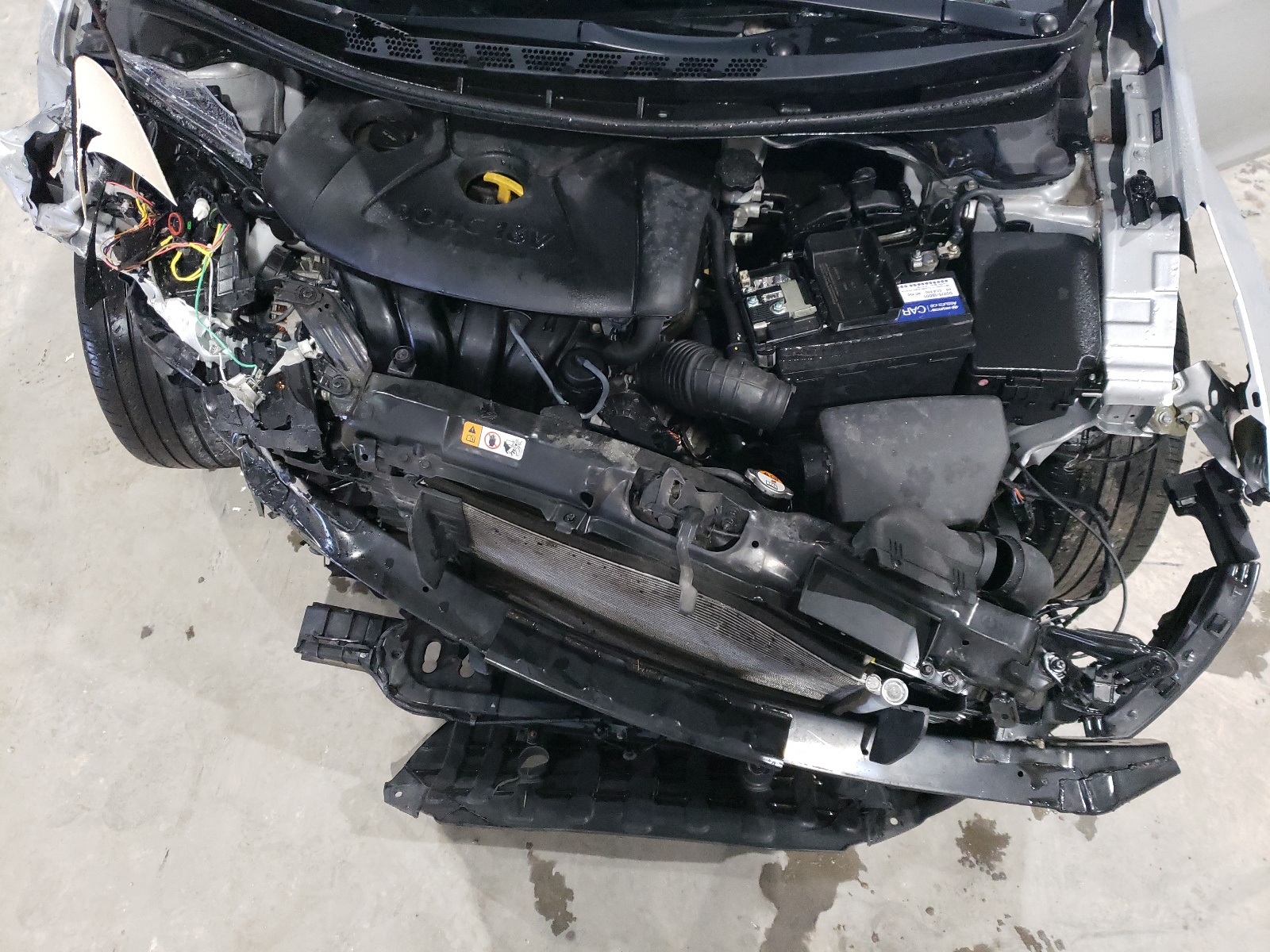 Photo 7 from auction – 2013 HYUNDAI ELANTRA GL with VIN 5NPDH4AE2DH229283