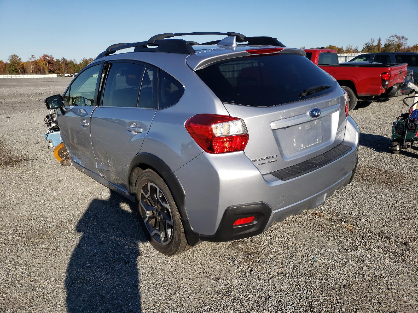 Photo 3 from auction – 2017 SUBARU CROSSTREK with VIN JF2GPAKC9H8219657