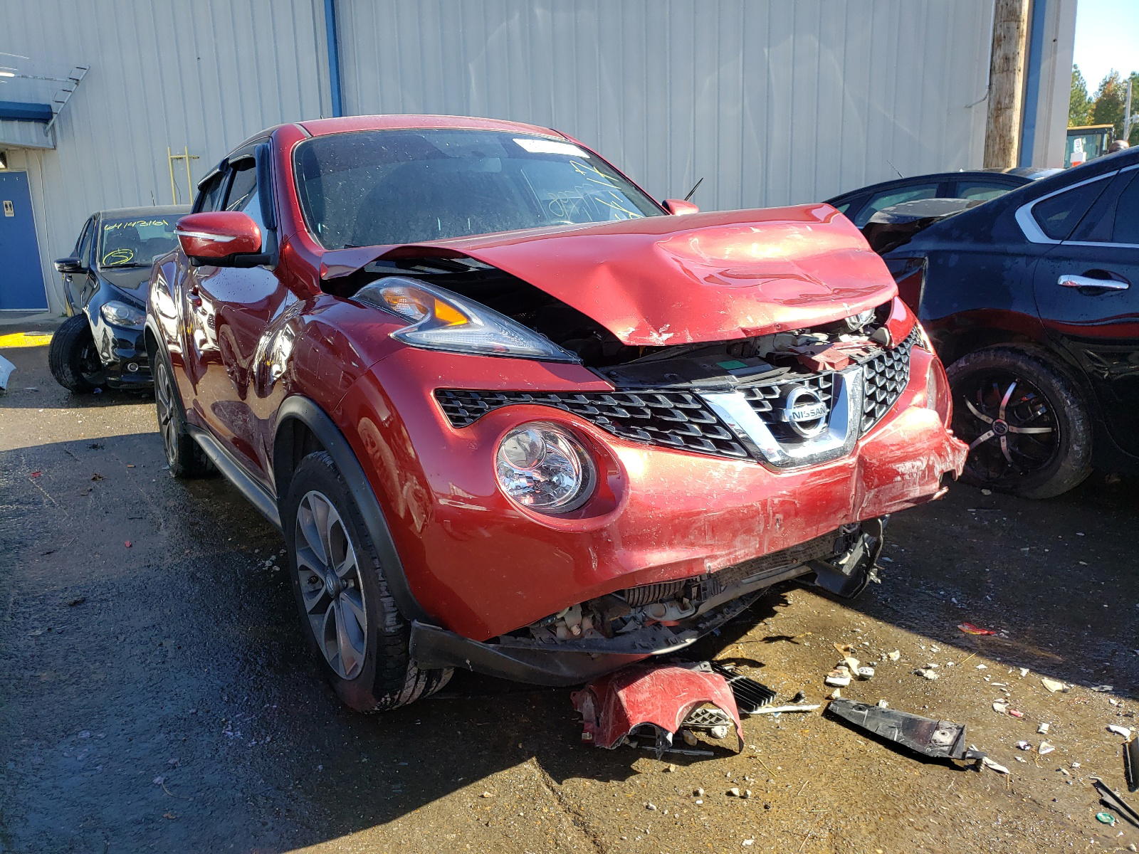 NISSAN JUKE S 2017 with VIN JN8AF5MR3HT701803 - Photo from auction
