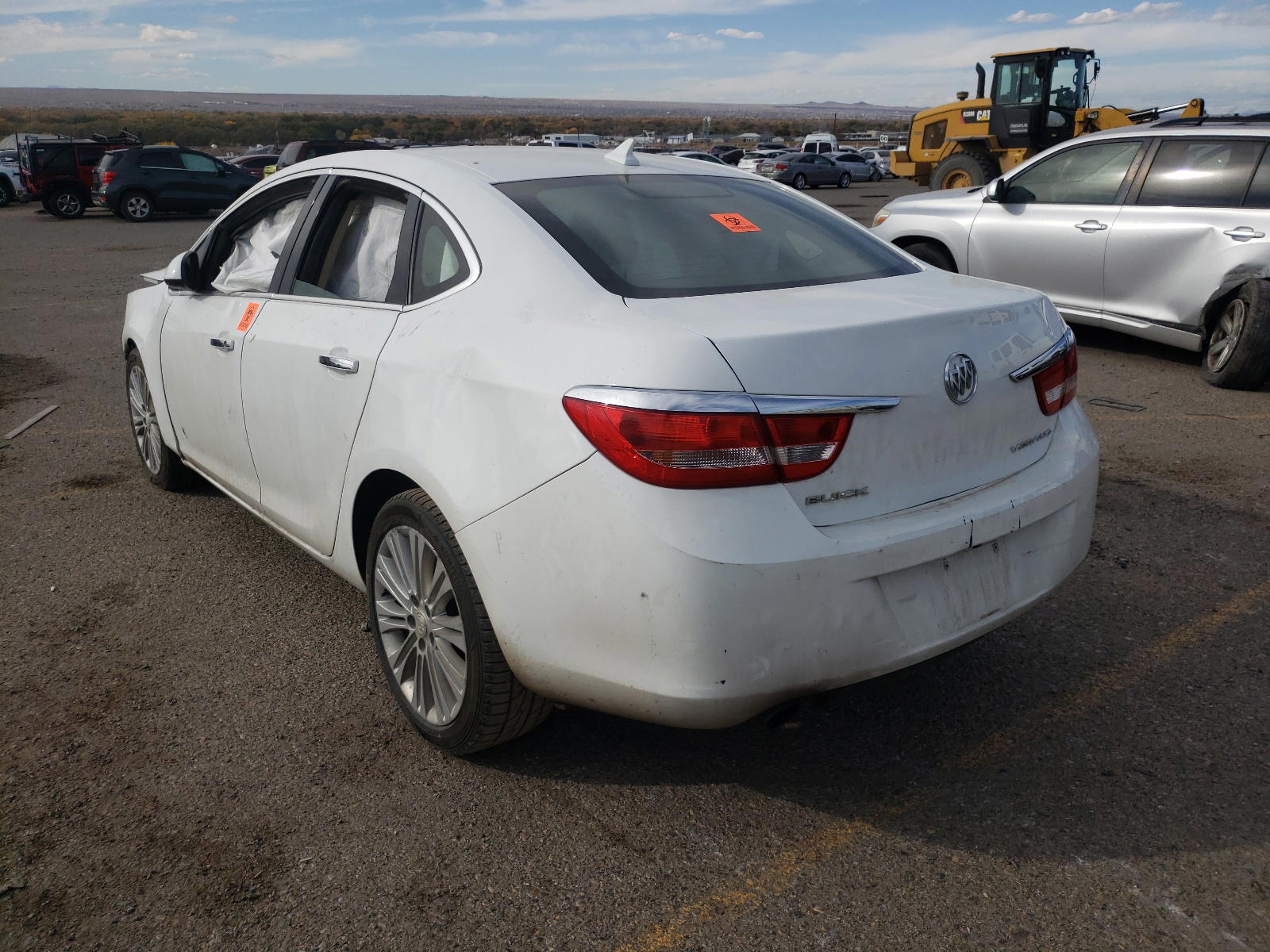 Photo 3 from auction – 2013 BUICK VERANO with VIN 1G4PP5SK7D4255003