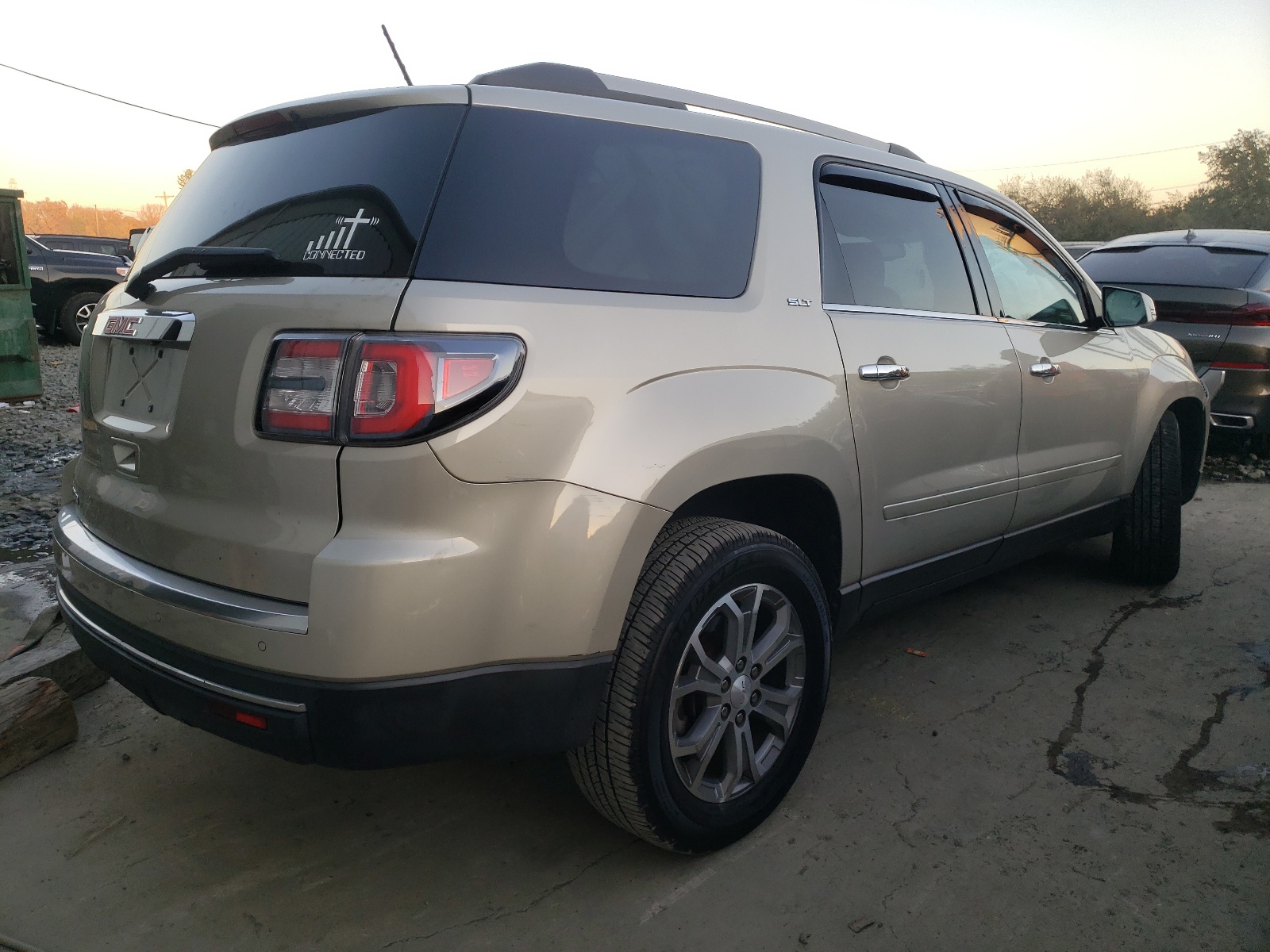 Photo 4 from auction – 2014 GMC ACADIA SLT with VIN 1GKKRRKD3EJ233007