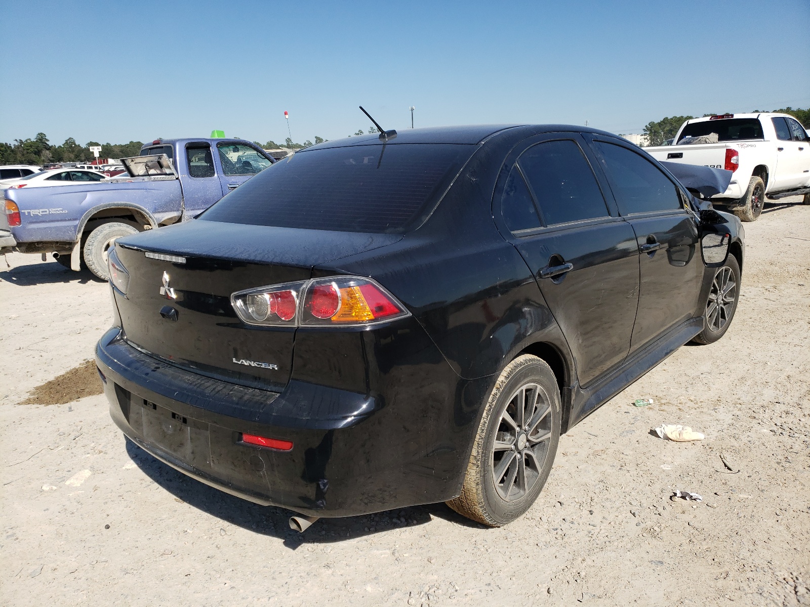 Photo 4 from auction – 2017 MITSUBISHI LANCER ES with VIN JA32U2FU4HU004073