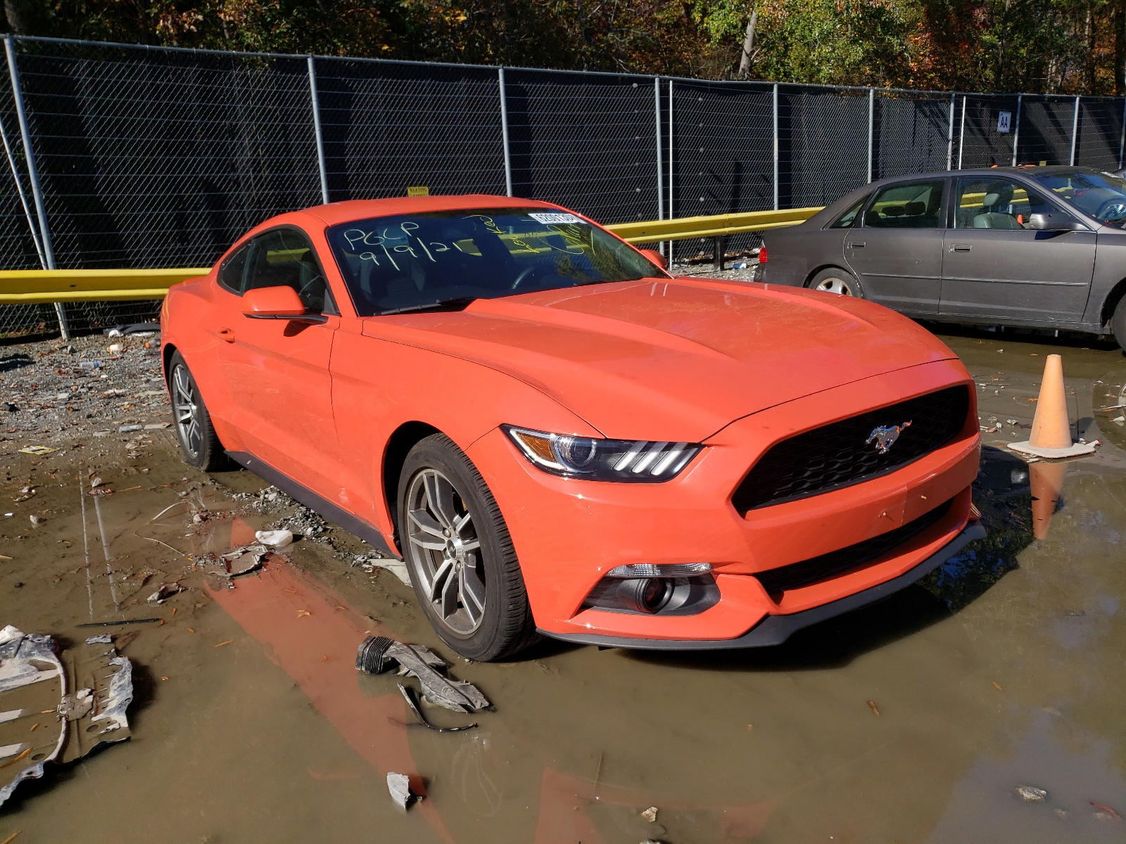 FORD MUSTANG 2016 with VIN 1FA6P8TH4G5201781 - Photo from auction