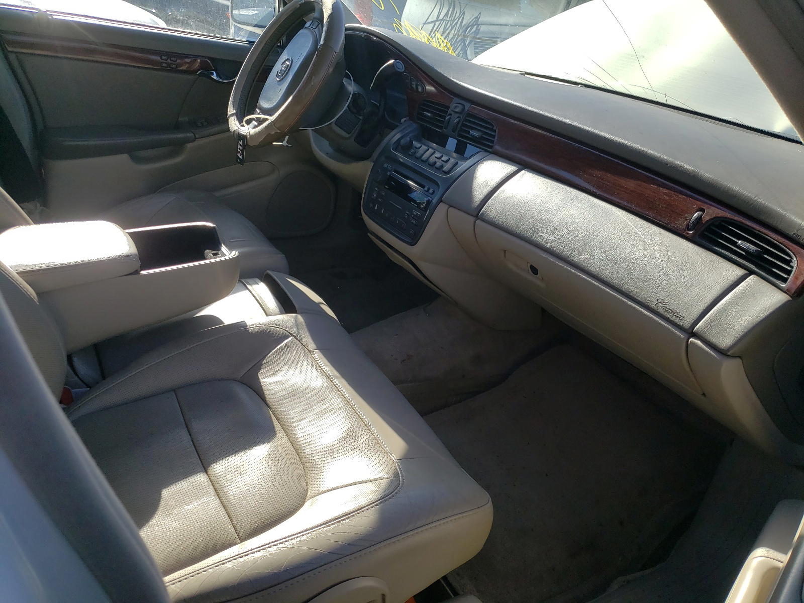 Photo 5 from auction – 2004 CADILLAC DEVILLE with VIN 1G6KD54Y34U154097