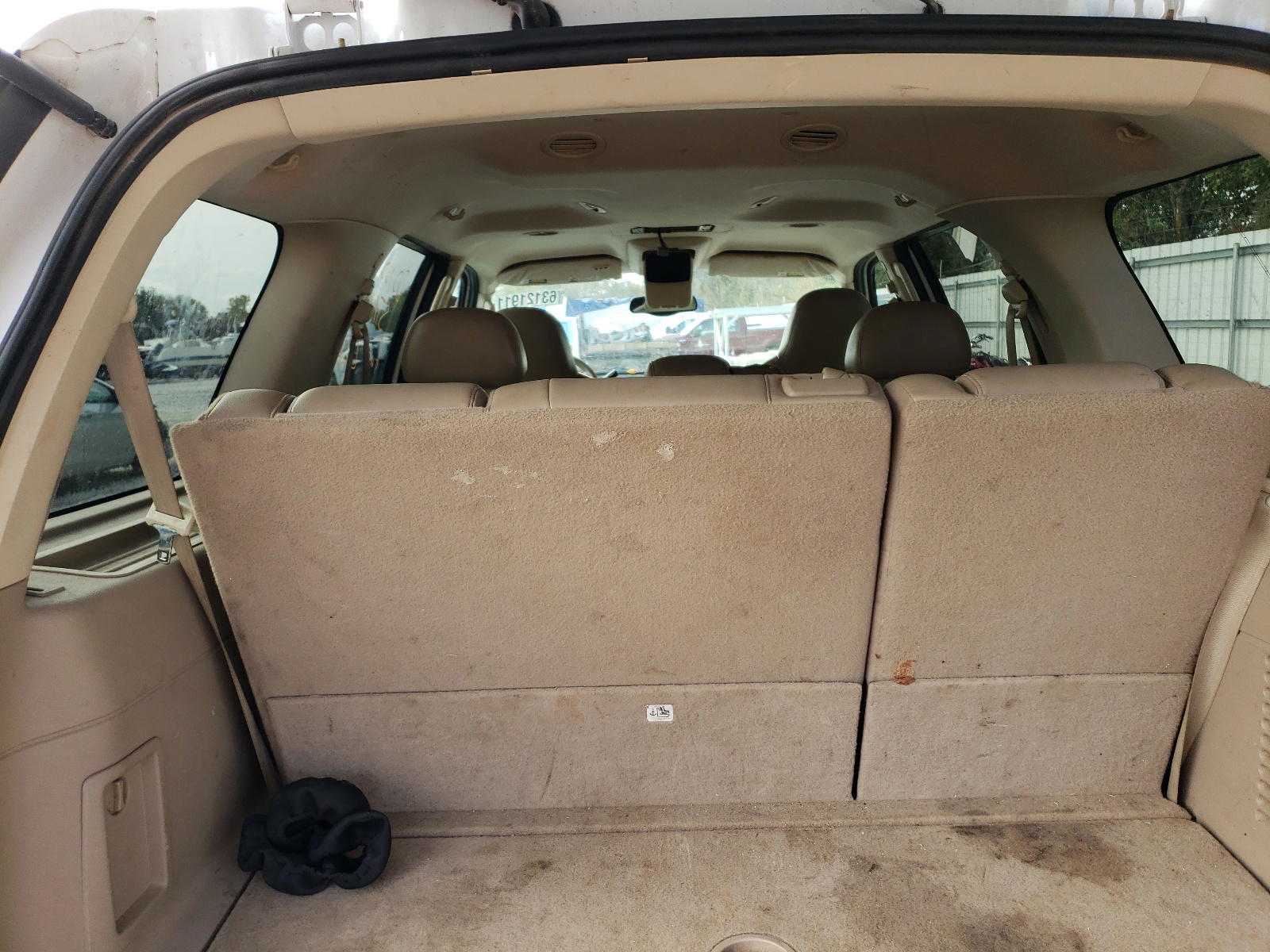 Photo 6 from auction – 2004 FORD EXPEDITION with VIN 1FMPU17L64LB30034