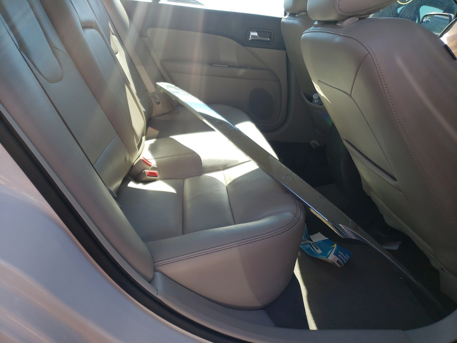 Photo 6 from auction – 2011 FORD FUSION SEL with VIN 3FAHP0JG1BR271670
