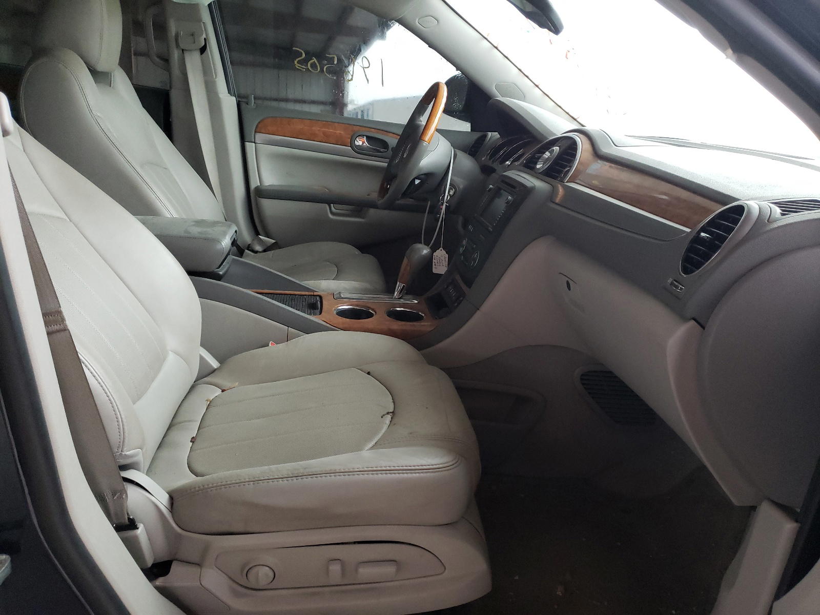 Photo 5 from auction – 2012 BUICK ENCLAVE with VIN 5GAKVDEDXCJ236961