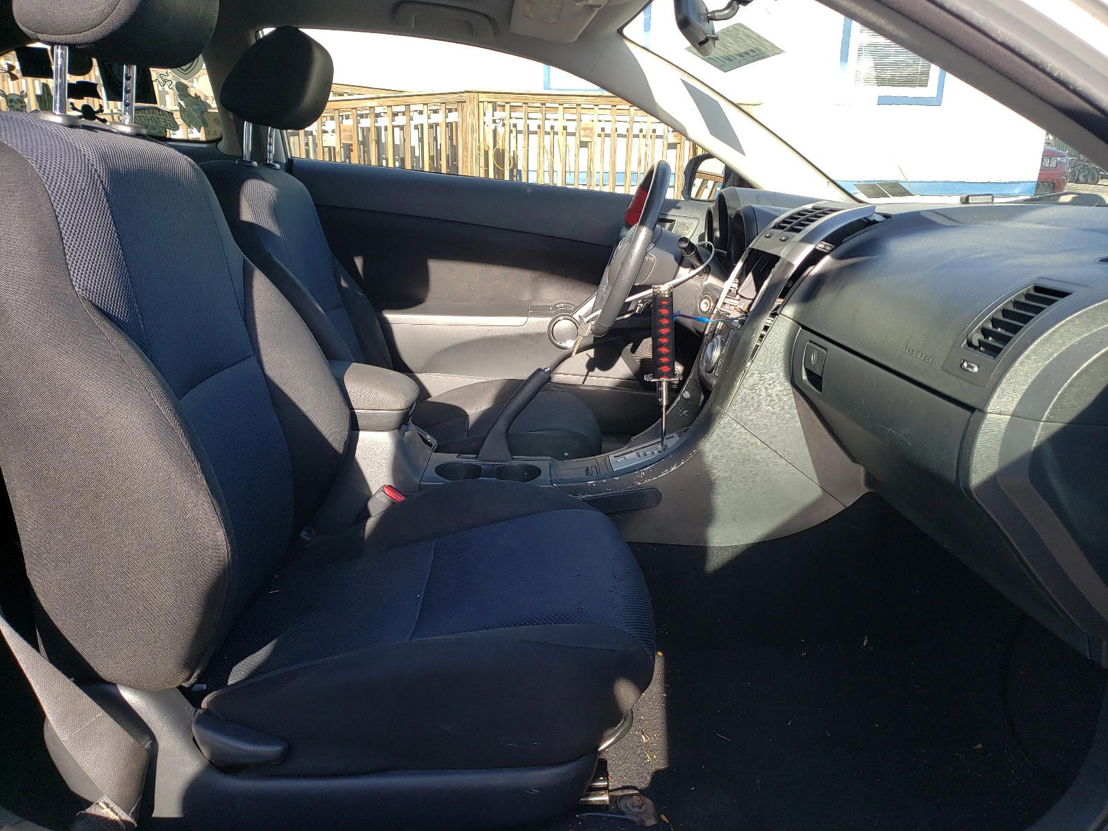 Photo 5 from auction – 2006 SCION TC with VIN JTKDE177160141477