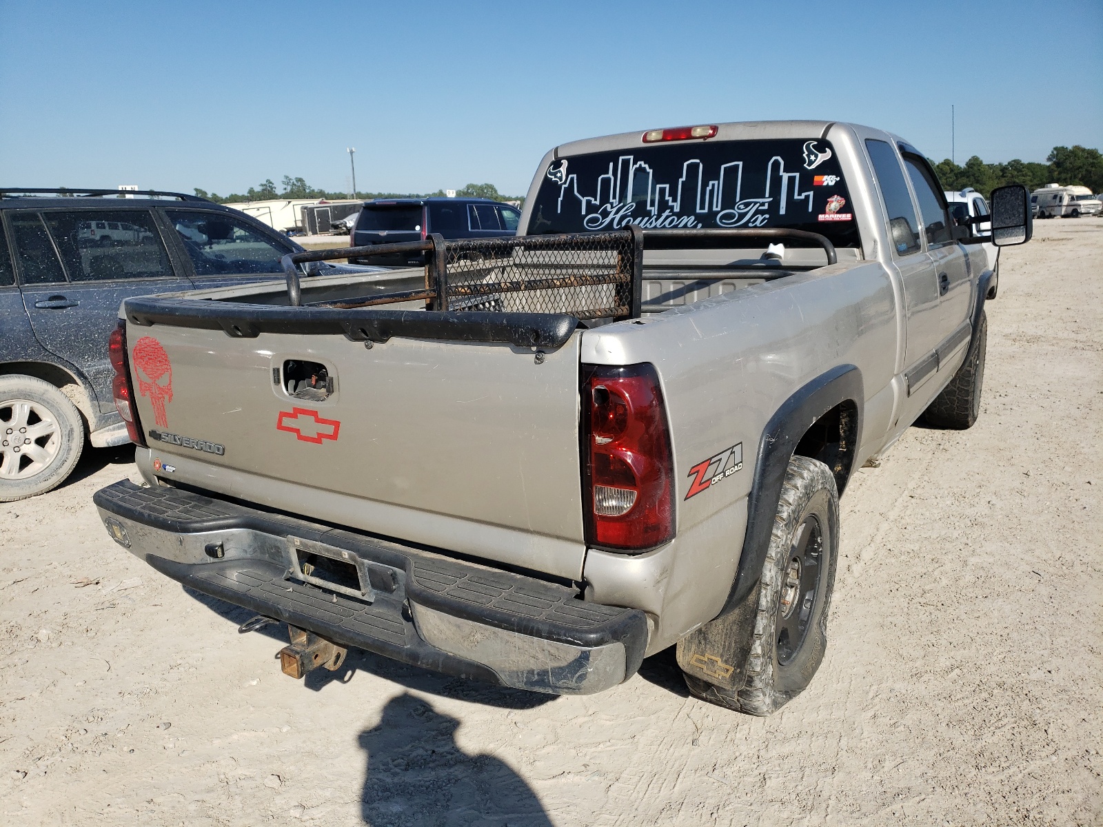 Photo 4 from auction – 2007 CHEVROLET SILVERADO with VIN 1GCEK19ZX7E120134