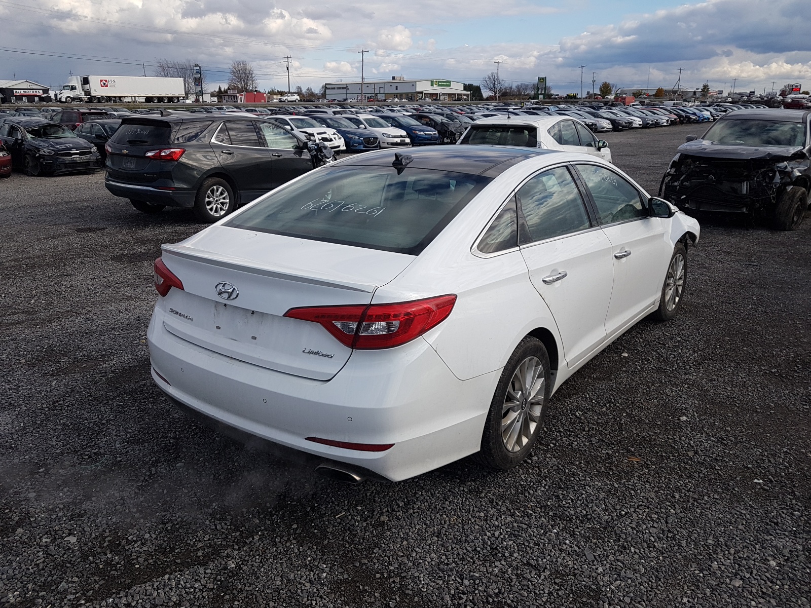 Photo 4 from auction – 2015 HYUNDAI SONATA SPO with VIN 5NPE34AF2FH018163